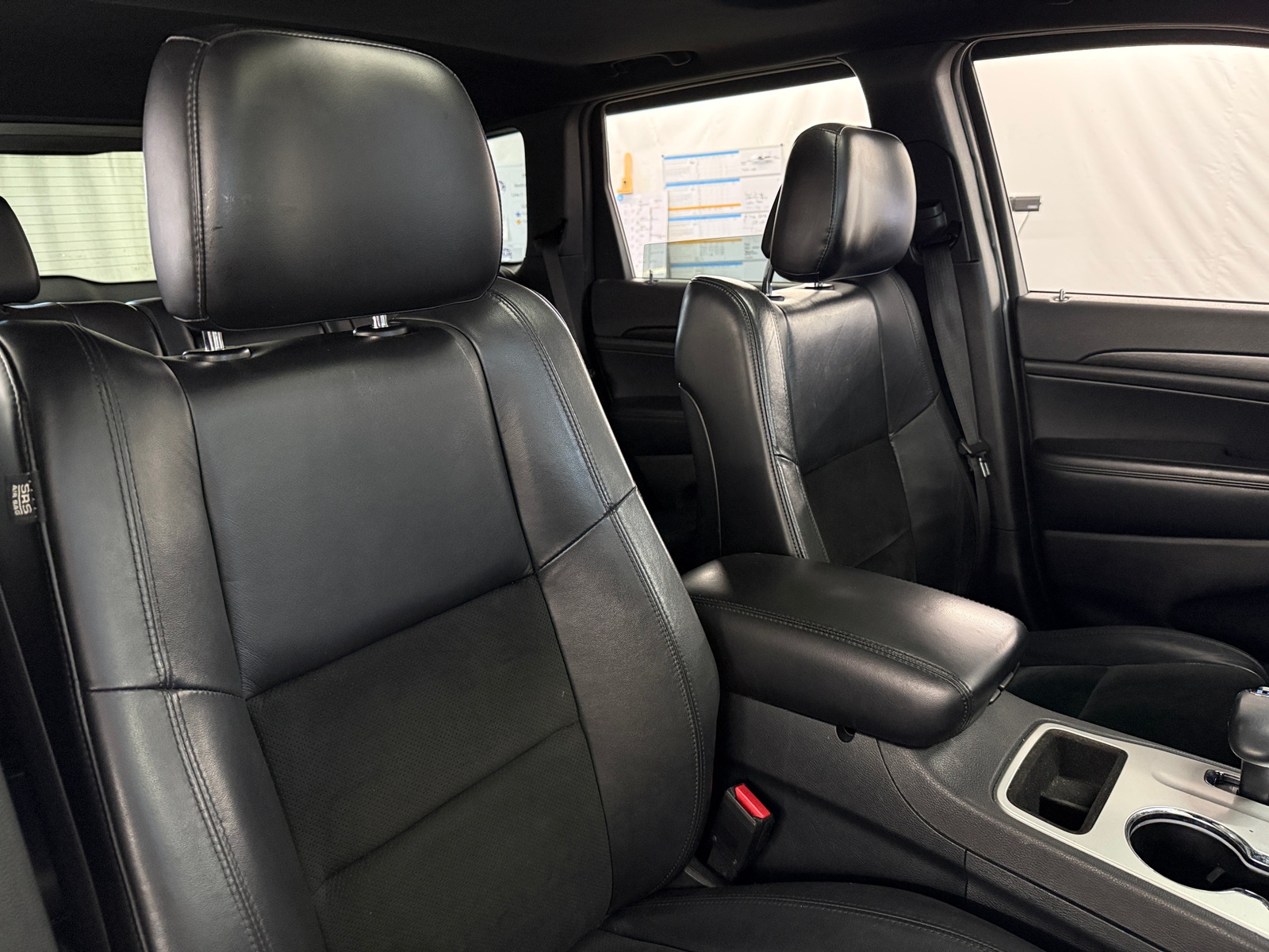 Thumbnail: 2015 Jeep Grand Cherokee - 2