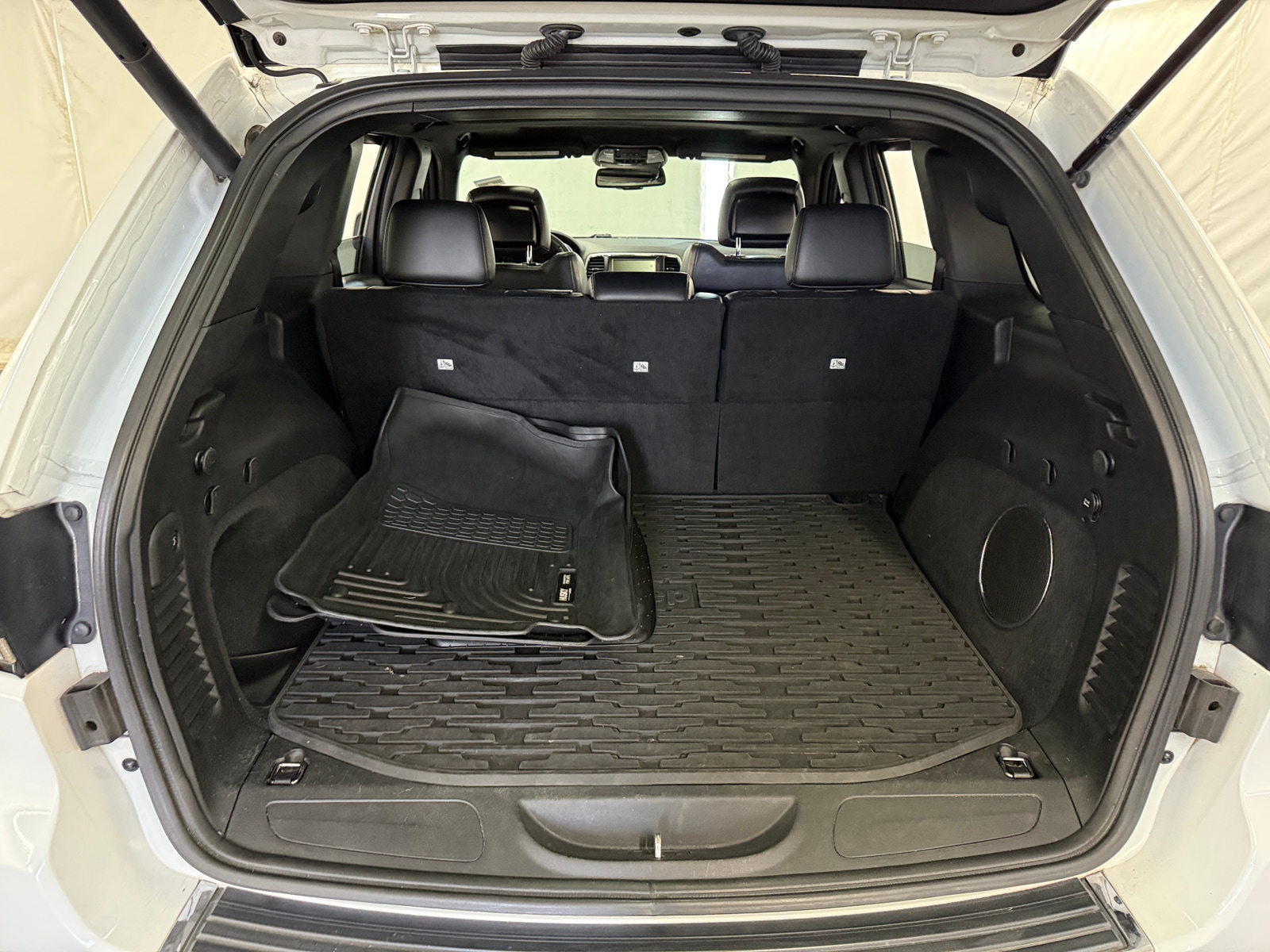 Thumbnail: 2015 Jeep Grand Cherokee - 7