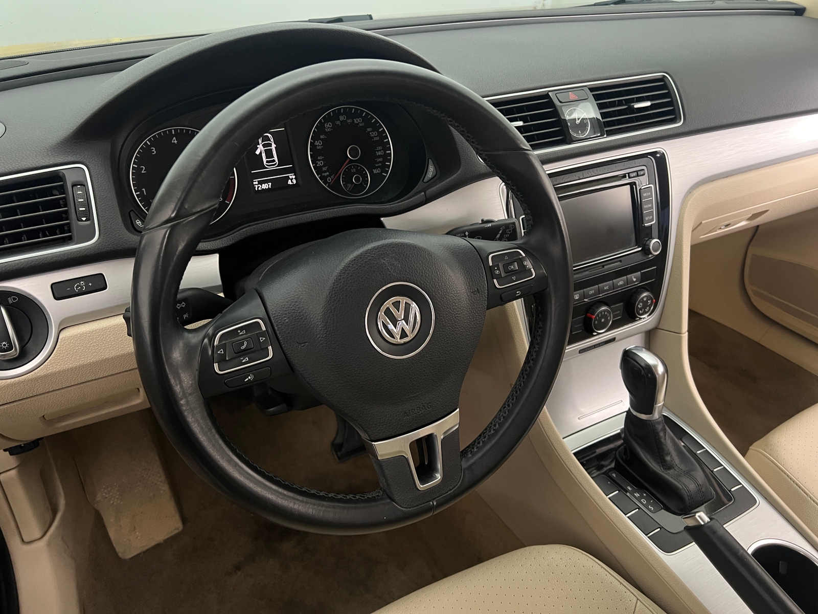 Thumbnail: 2013 Volkswagen Passat - 4