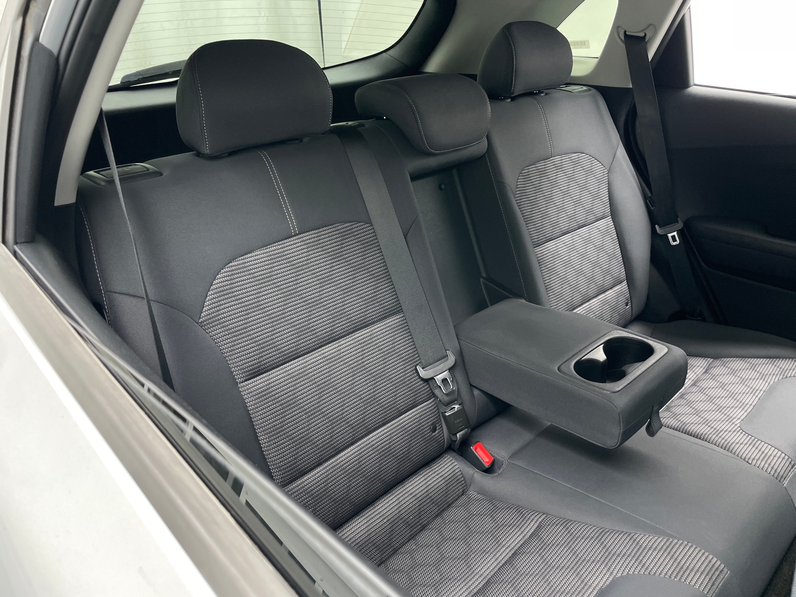 Thumbnail: 2019 Kia Niro - 6