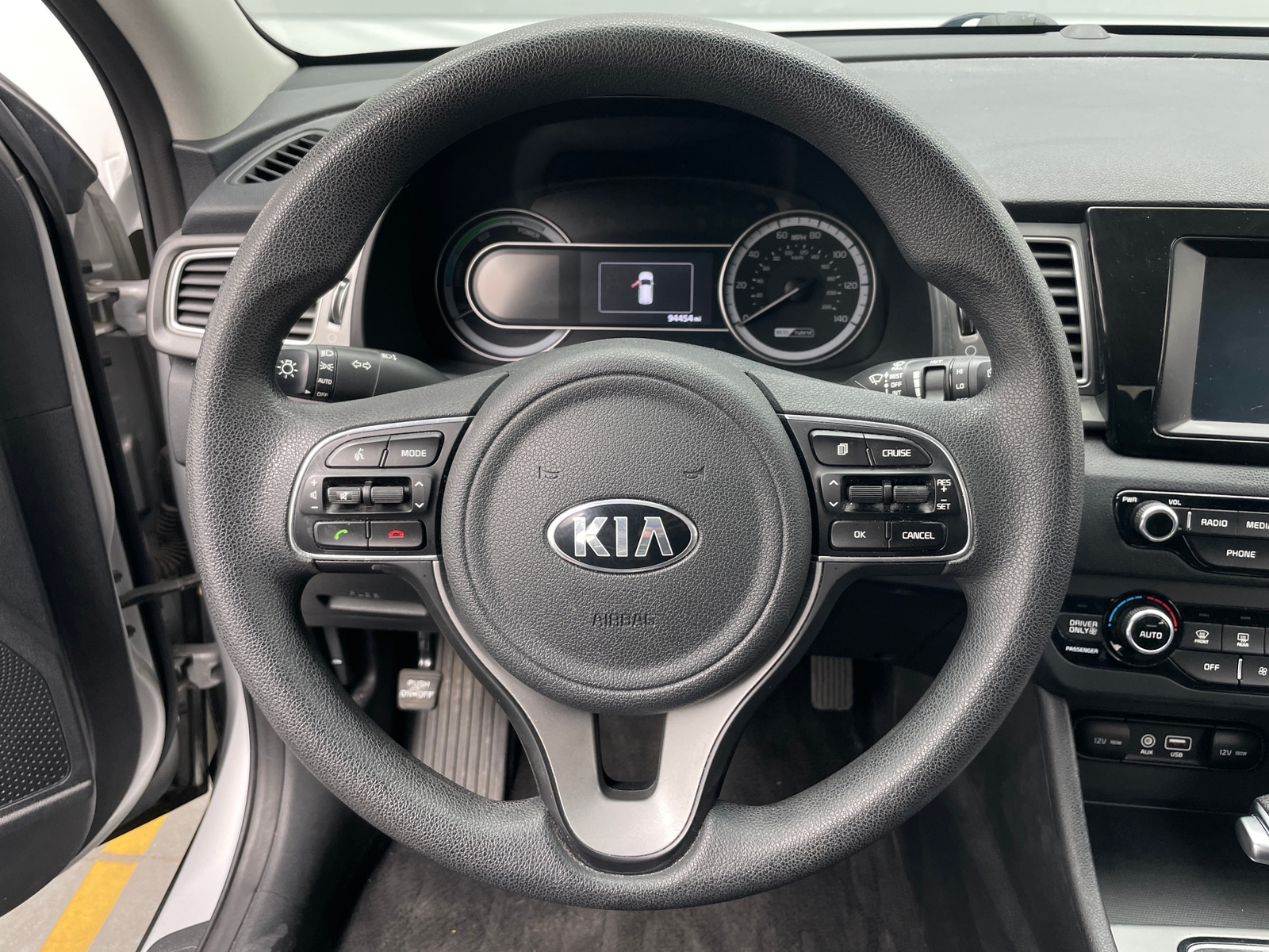 Thumbnail: 2019 Kia Niro - 5