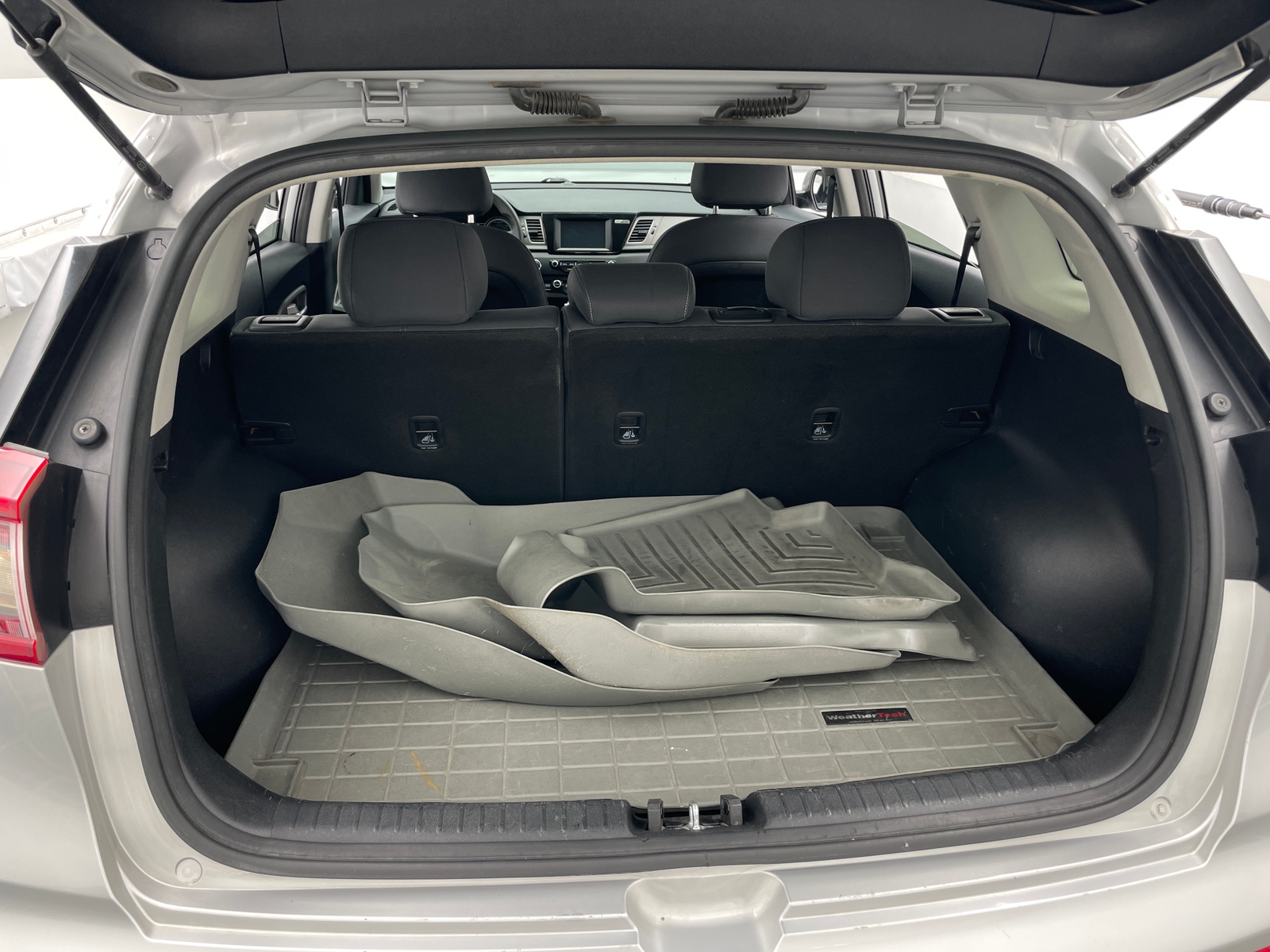 Thumbnail: 2019 Kia Niro - 7