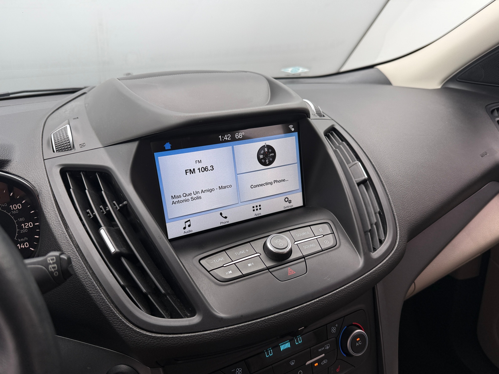 Thumbnail: 2019 Ford Escape - 4