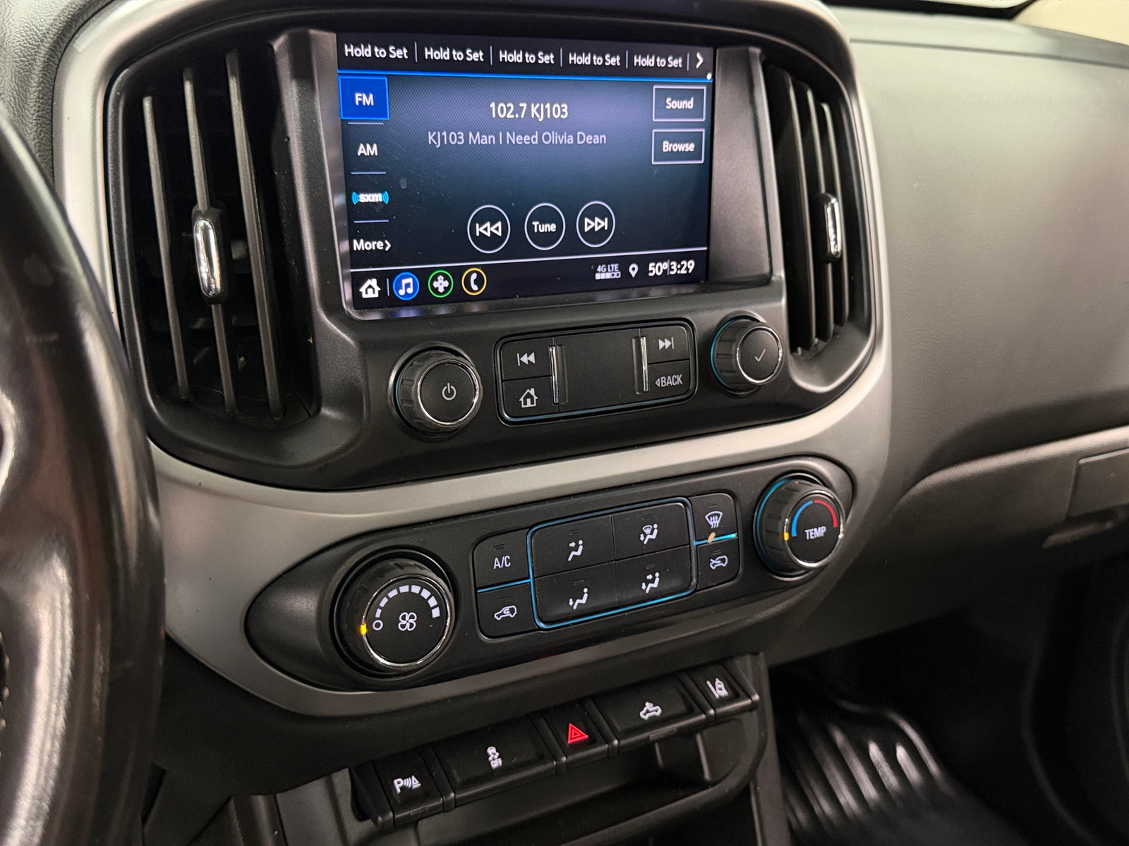 Thumbnail: 2022 Chevrolet Colorado - 4