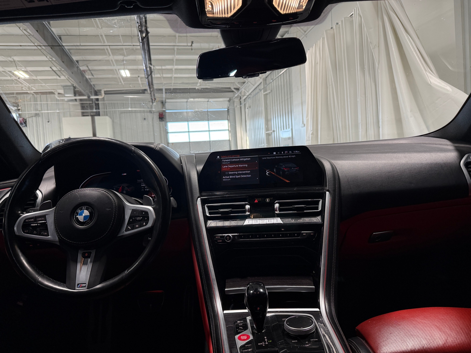 Thumbnail: 2022 BMW 8 Series - 2