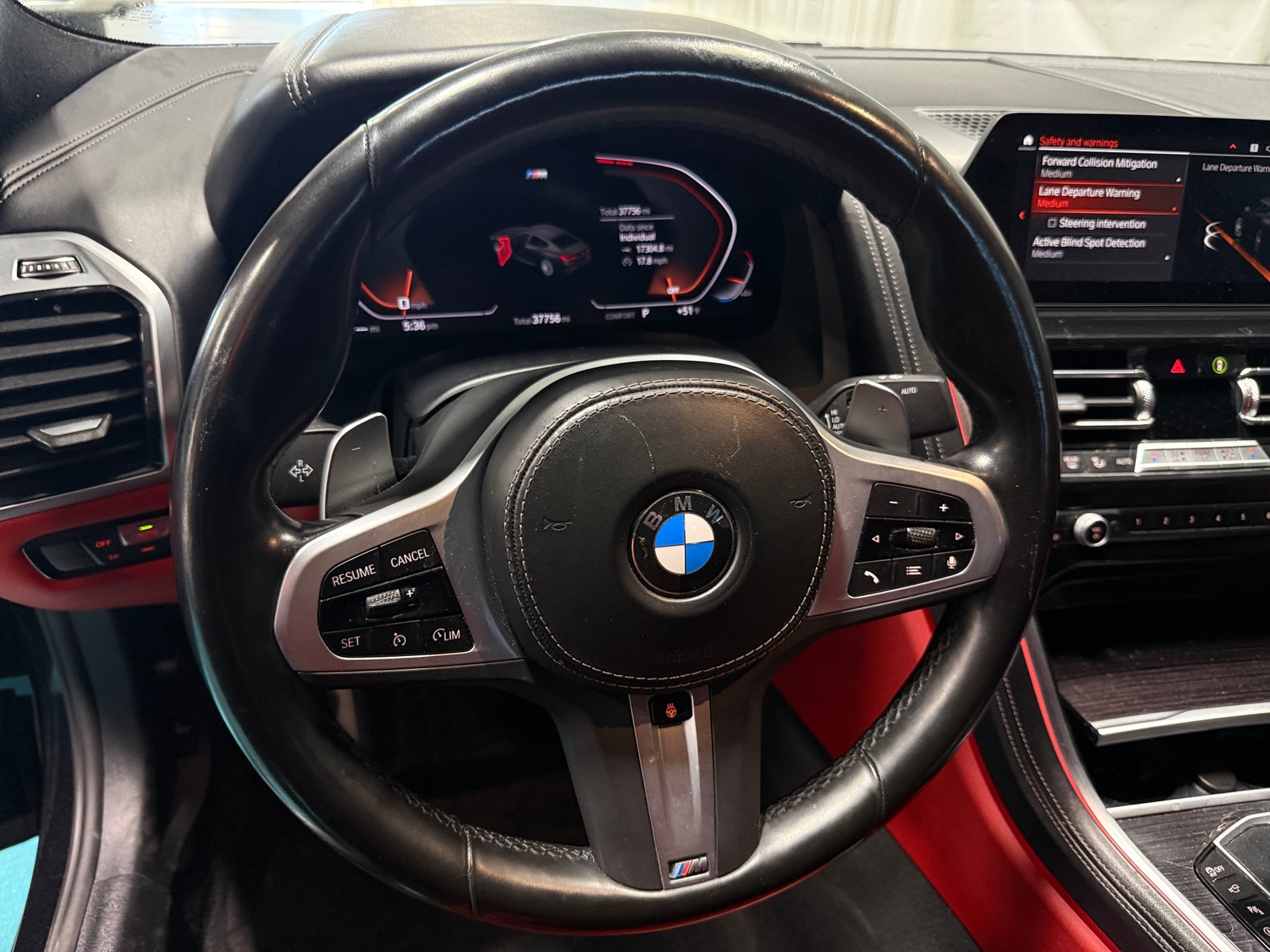 Thumbnail: 2022 BMW 8 Series - 4