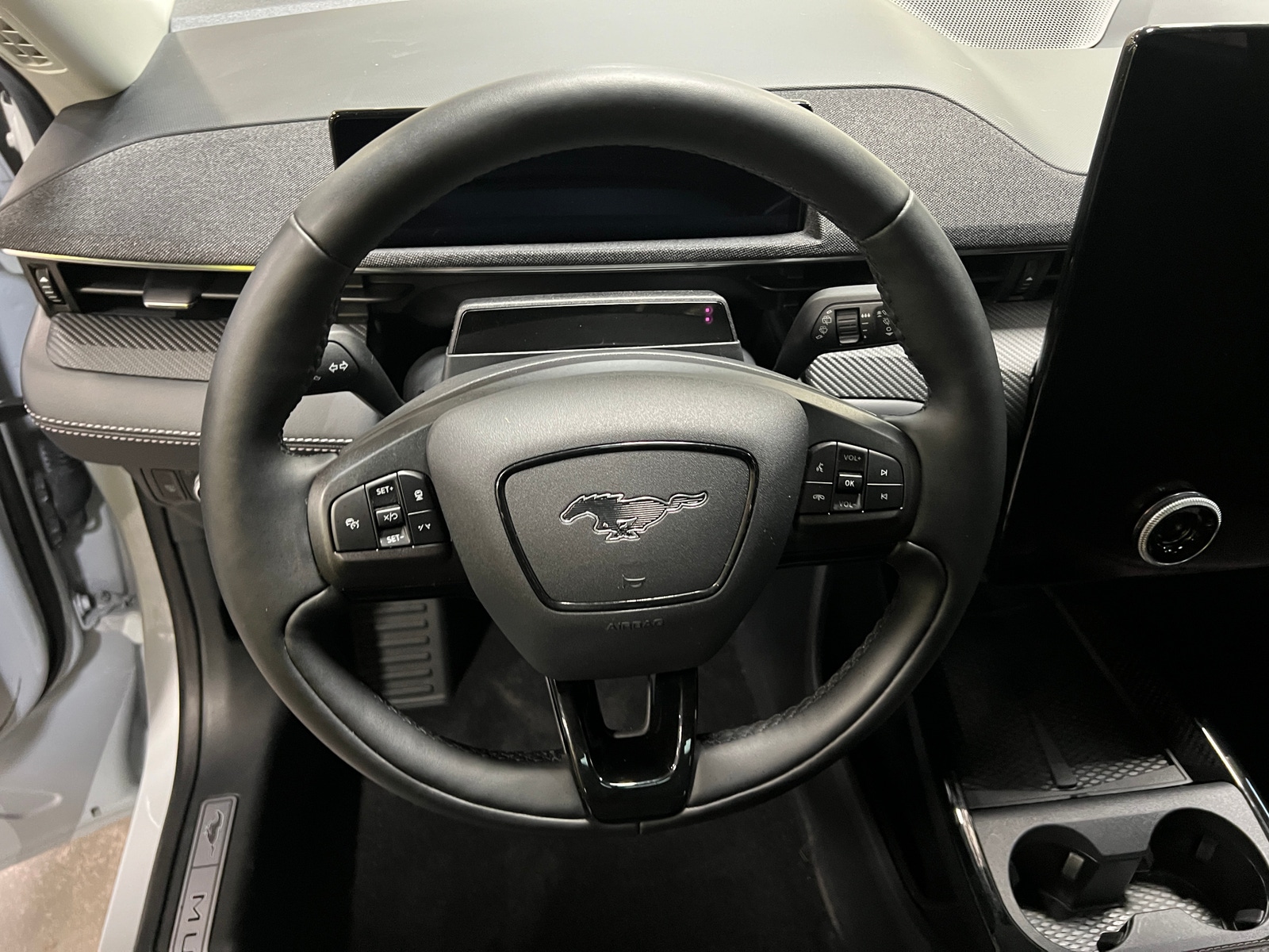 Thumbnail: 2022 Ford Mustang Mach-E - 4