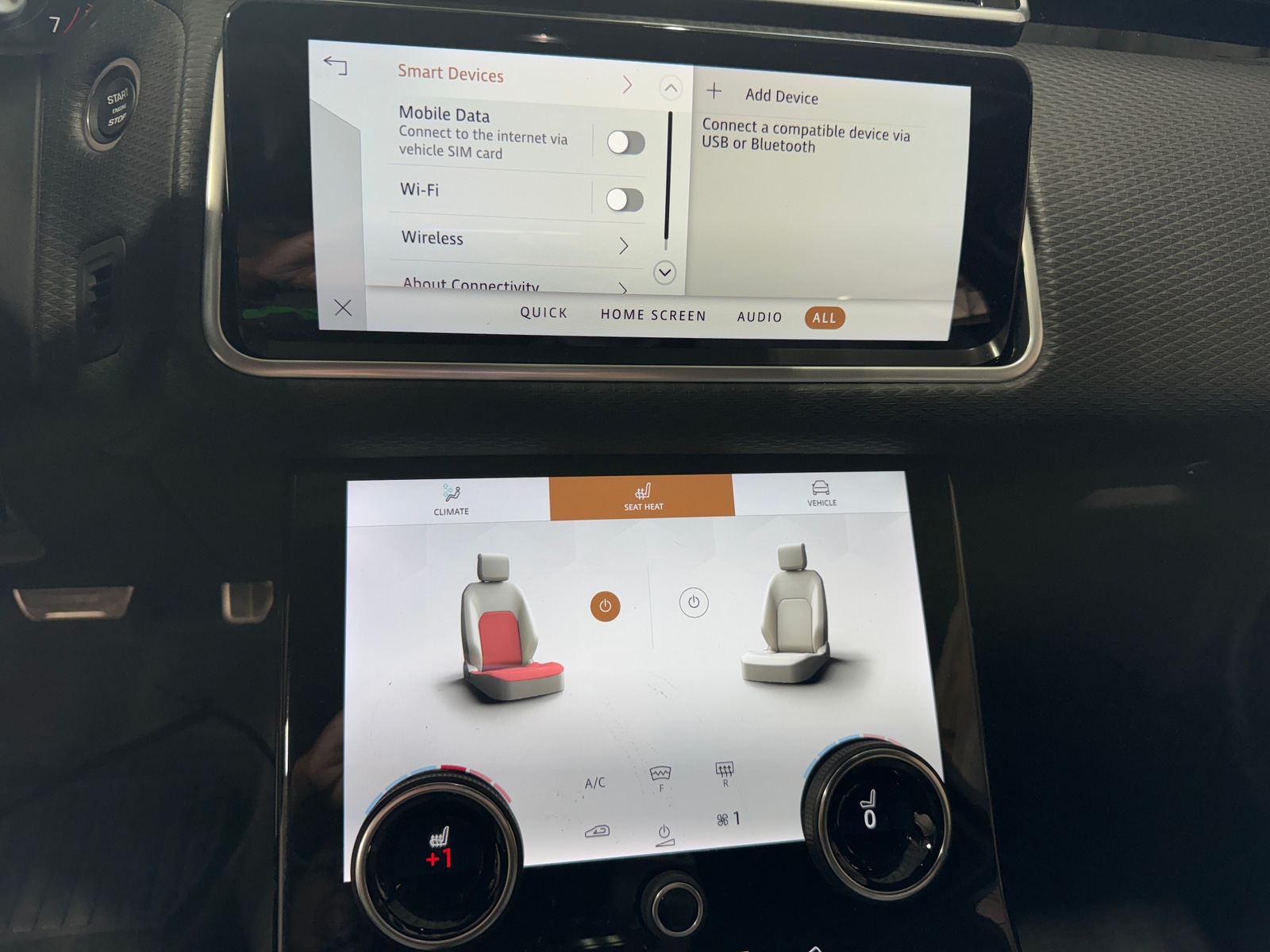 Thumbnail: 2023 Land Rover Range Rover Velar - 3