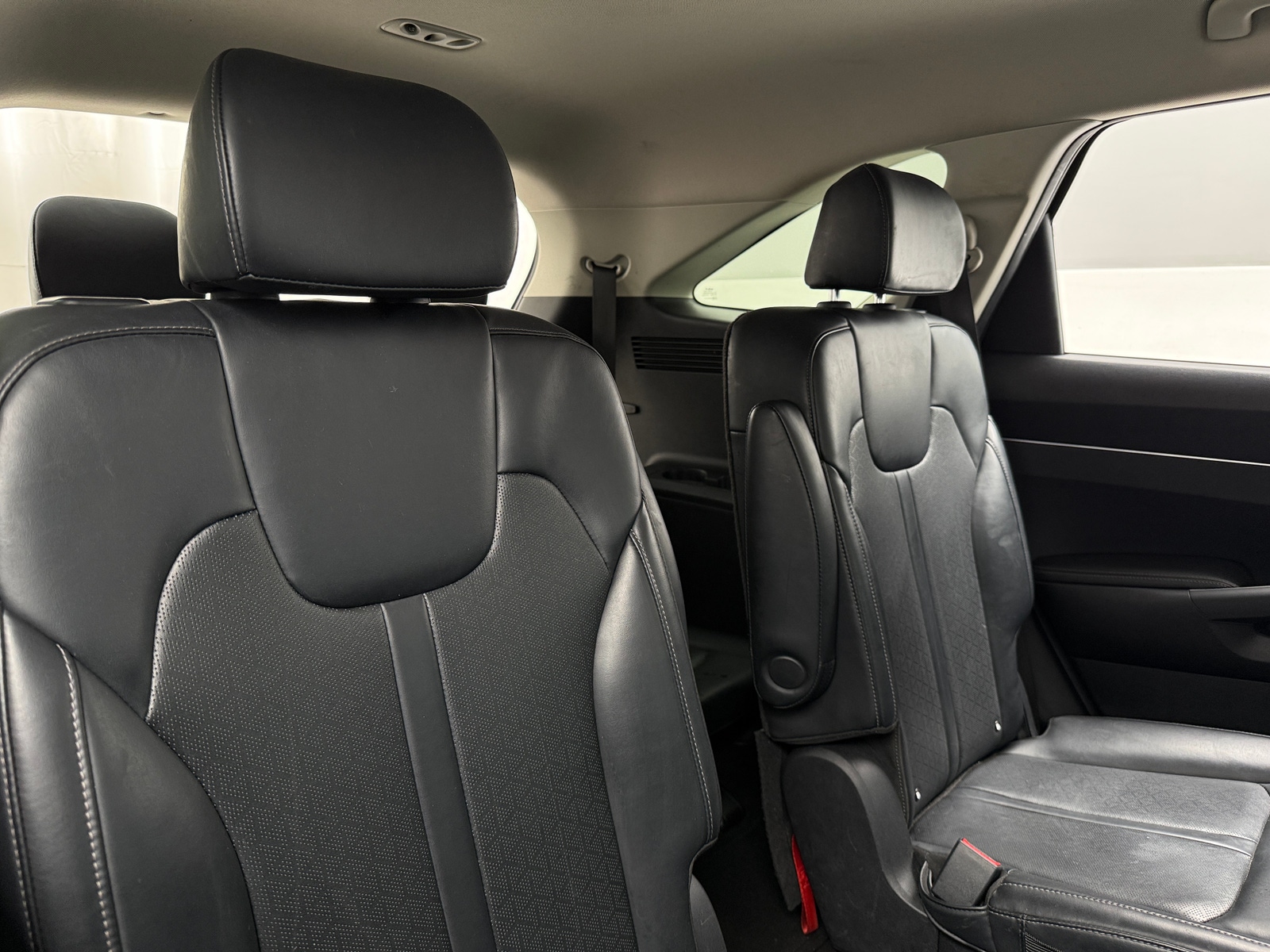 Thumbnail: 2022 Kia Sorento - 5