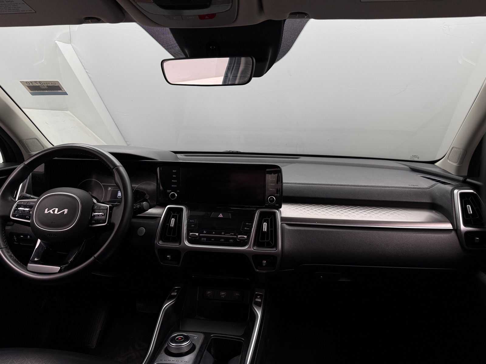 Thumbnail: 2022 Kia Sorento - 2