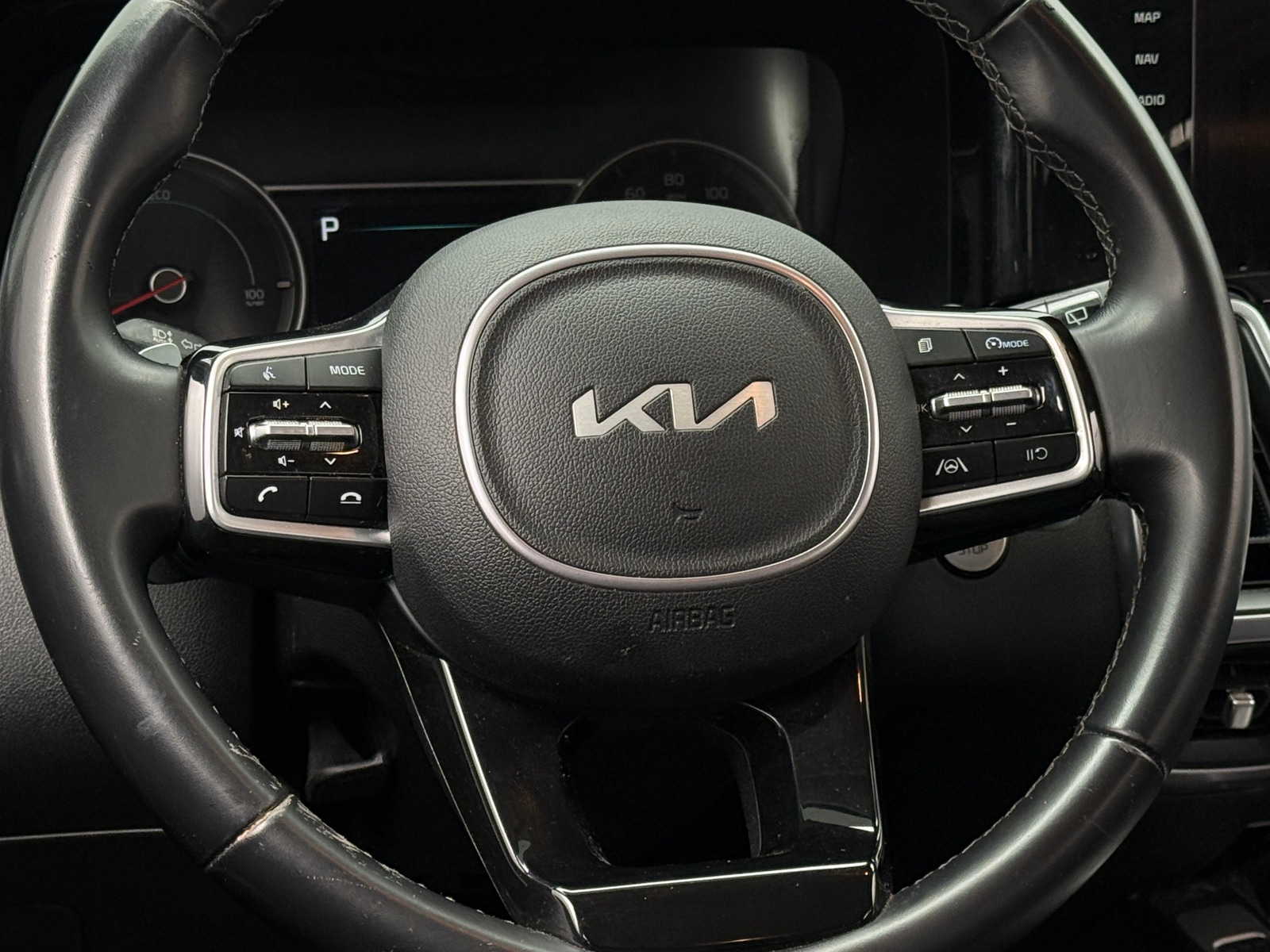 Thumbnail: 2022 Kia Sorento - 4