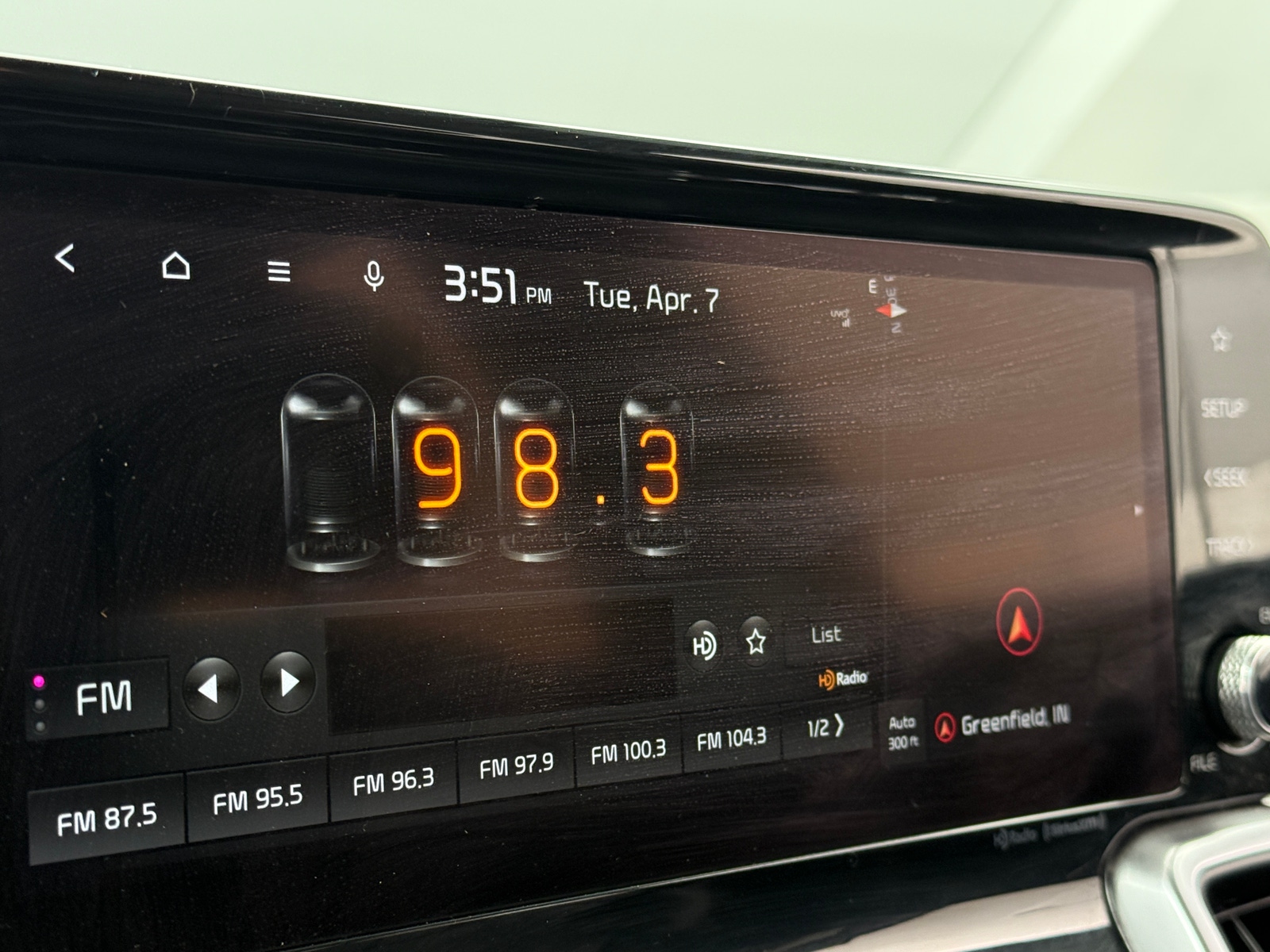 Thumbnail: 2022 Kia Sorento - 3