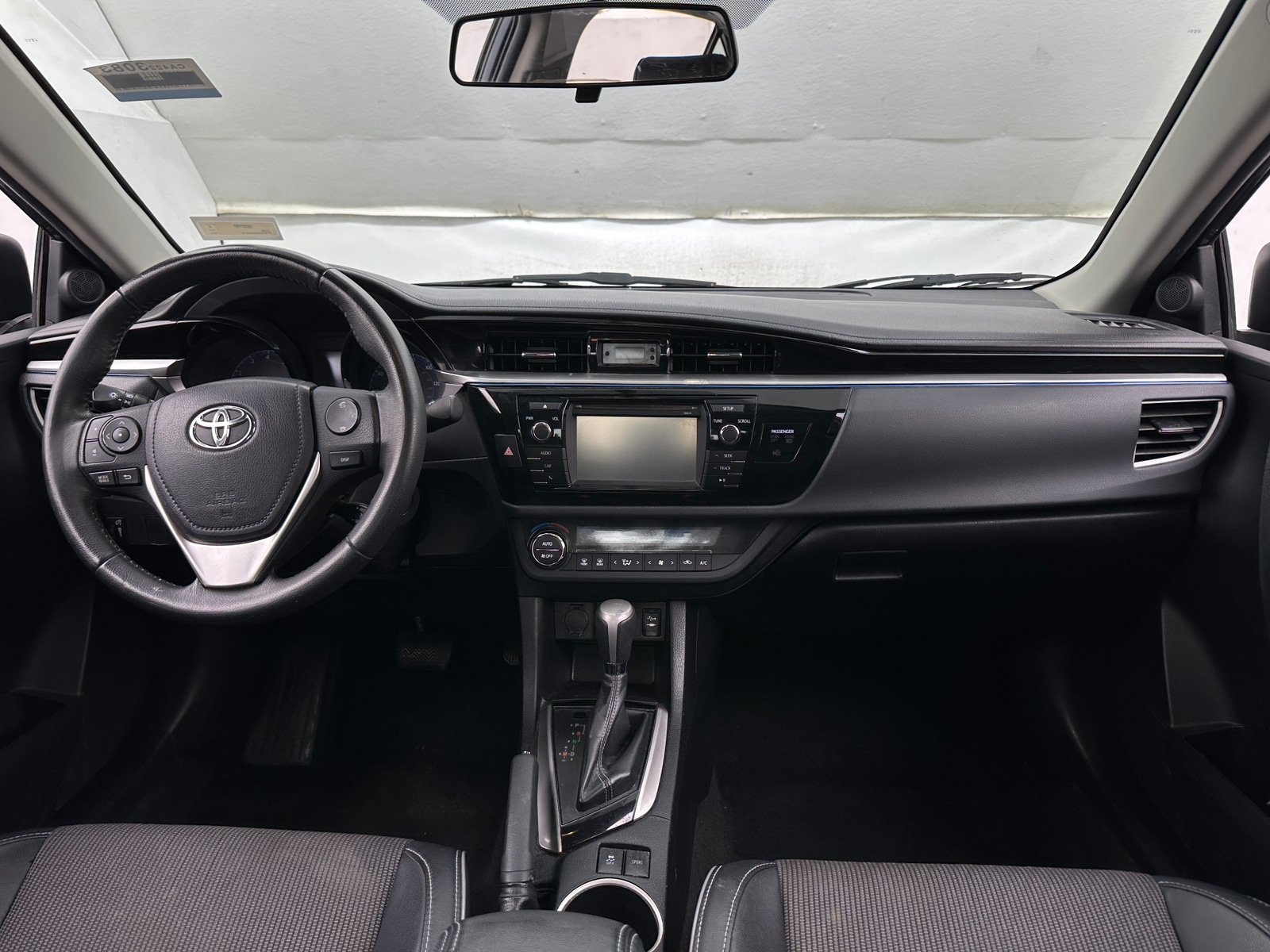 Thumbnail: 2016 Toyota Corolla - 3