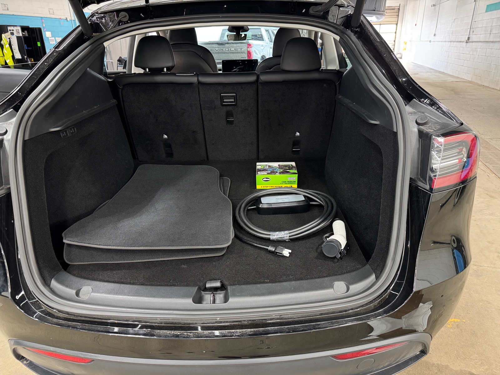 Thumbnail: 2024 Tesla Model Y - 6