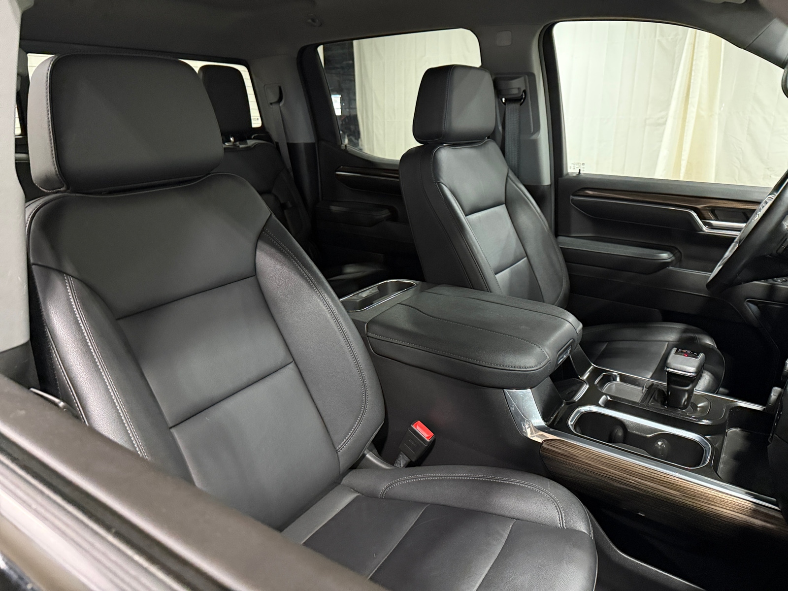 Thumbnail: 2024 Chevrolet Silverado 1500 - 2