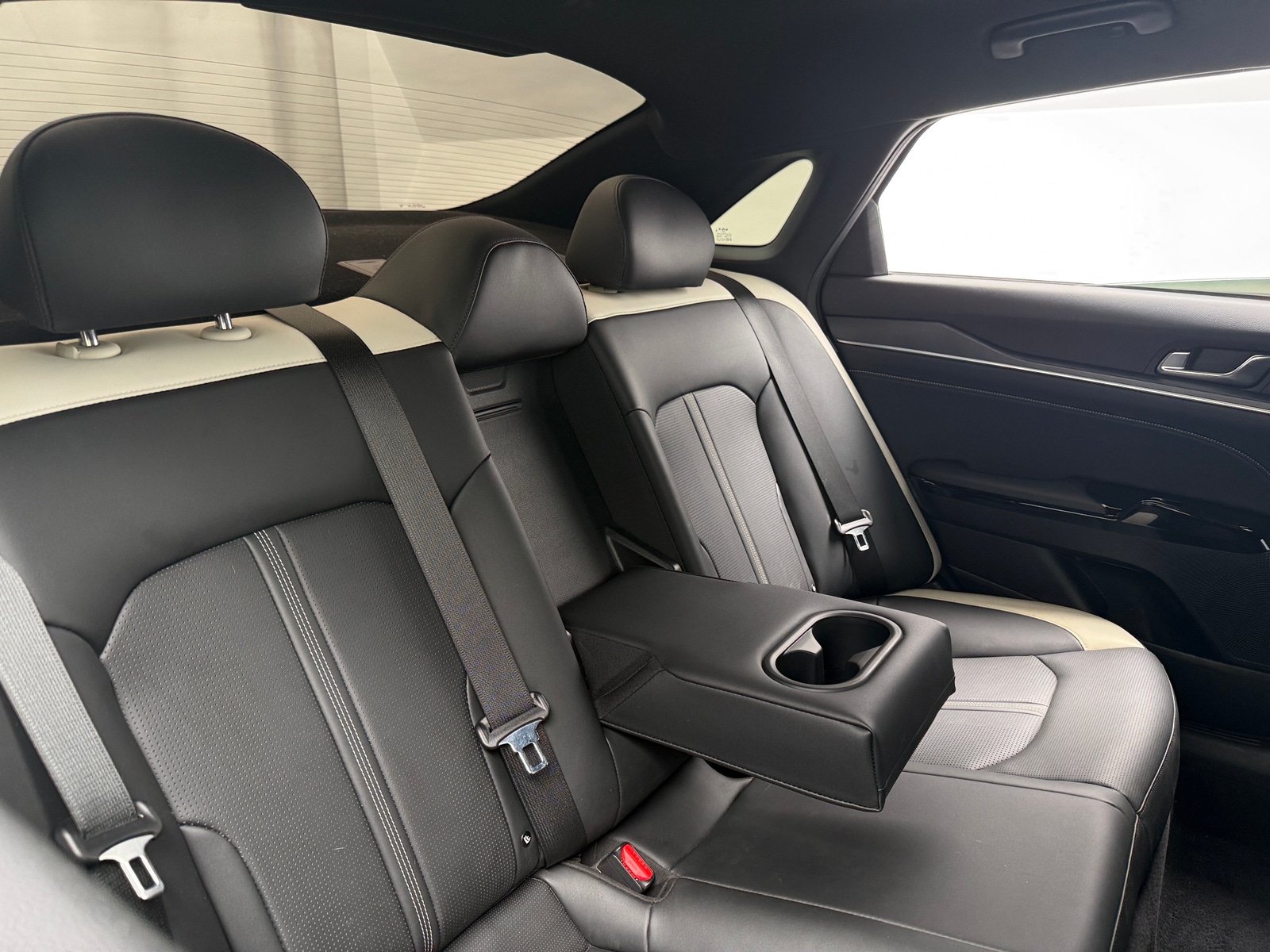 Thumbnail: 2025 Kia K5 - 5