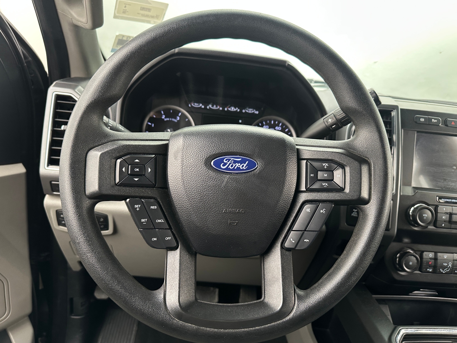 Thumbnail: 2020 Ford Econoline - 5