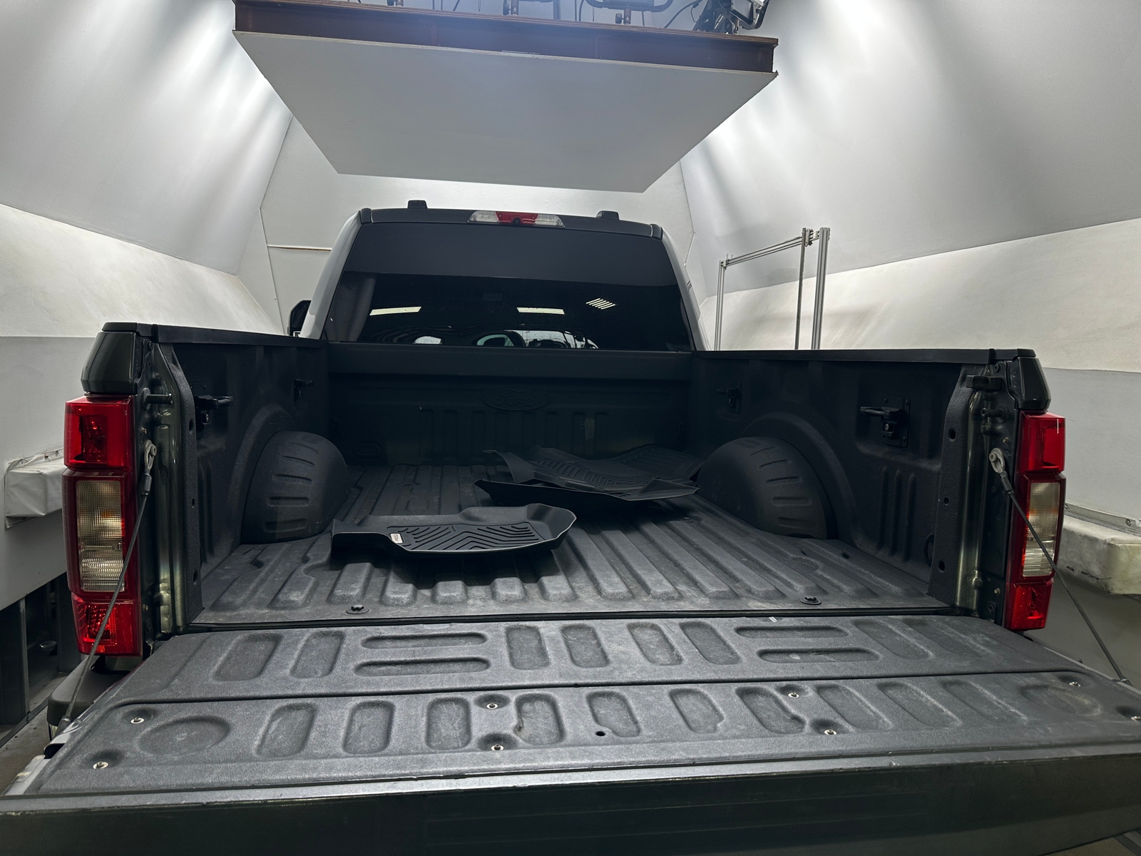 Thumbnail: 2020 Ford Econoline - 7