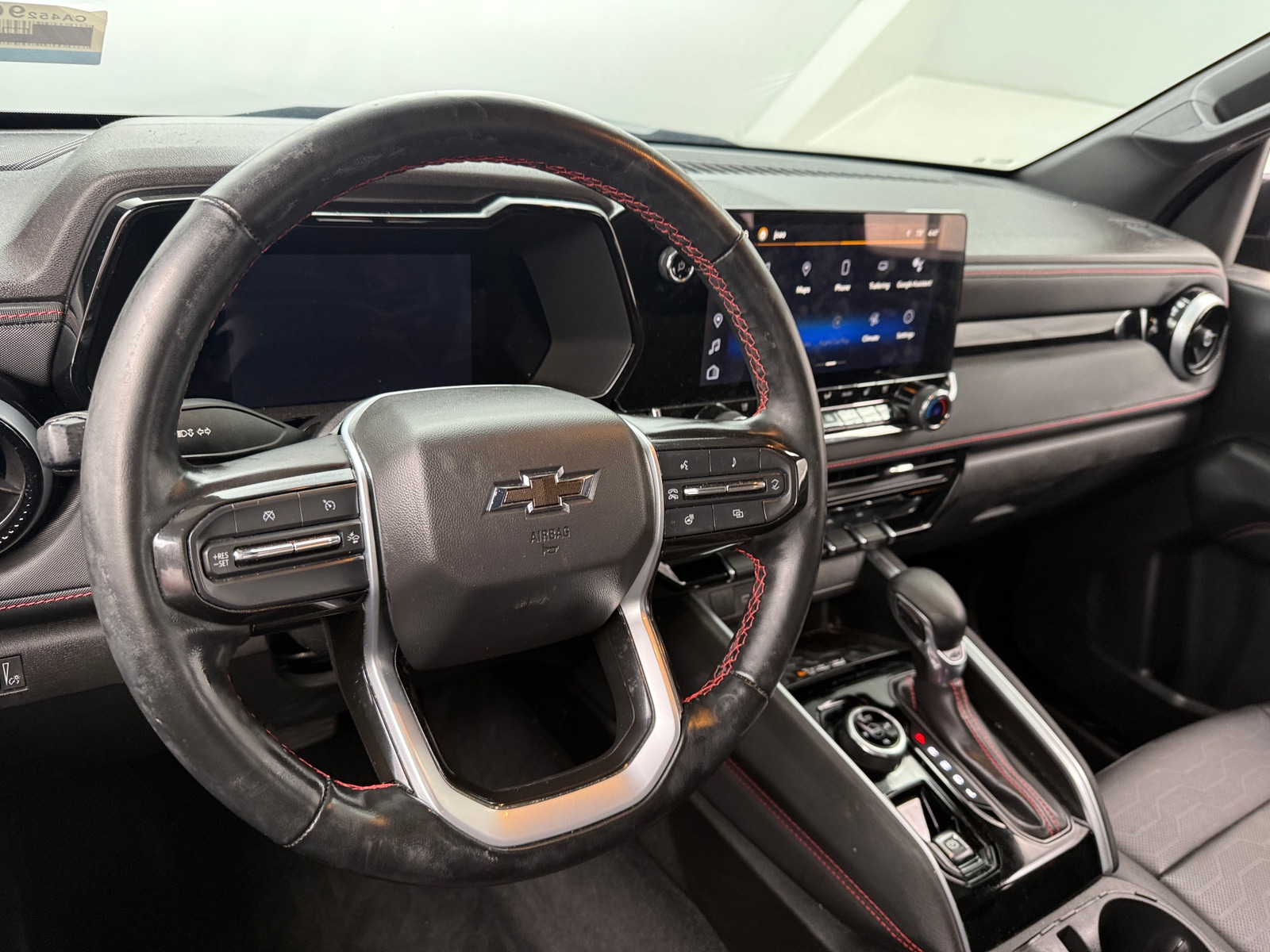 Thumbnail: 2023 Chevrolet Colorado - 4