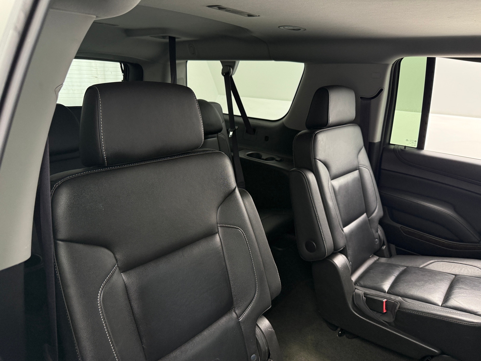 Thumbnail: 2016 Chevrolet Suburban - 5