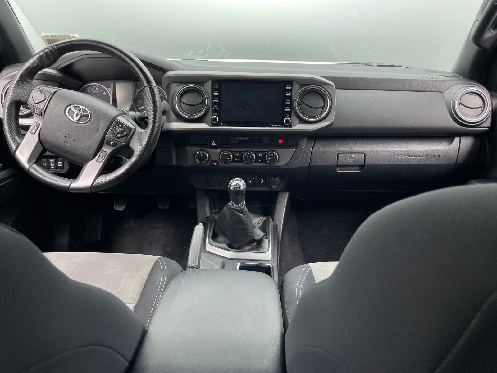 Thumbnail: 2022 Toyota Tacoma - 3