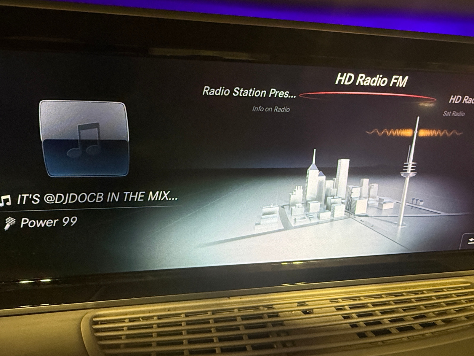 Thumbnail: 2016 Mercedes-Benz S-Class - 3