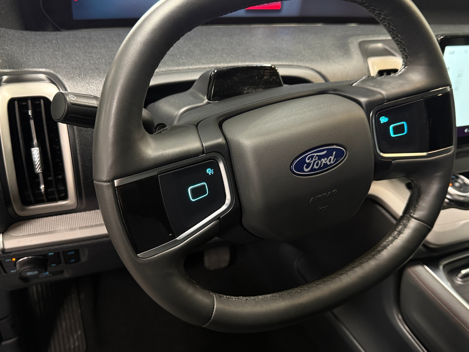 Thumbnail: 2025 Ford Expedition - 5