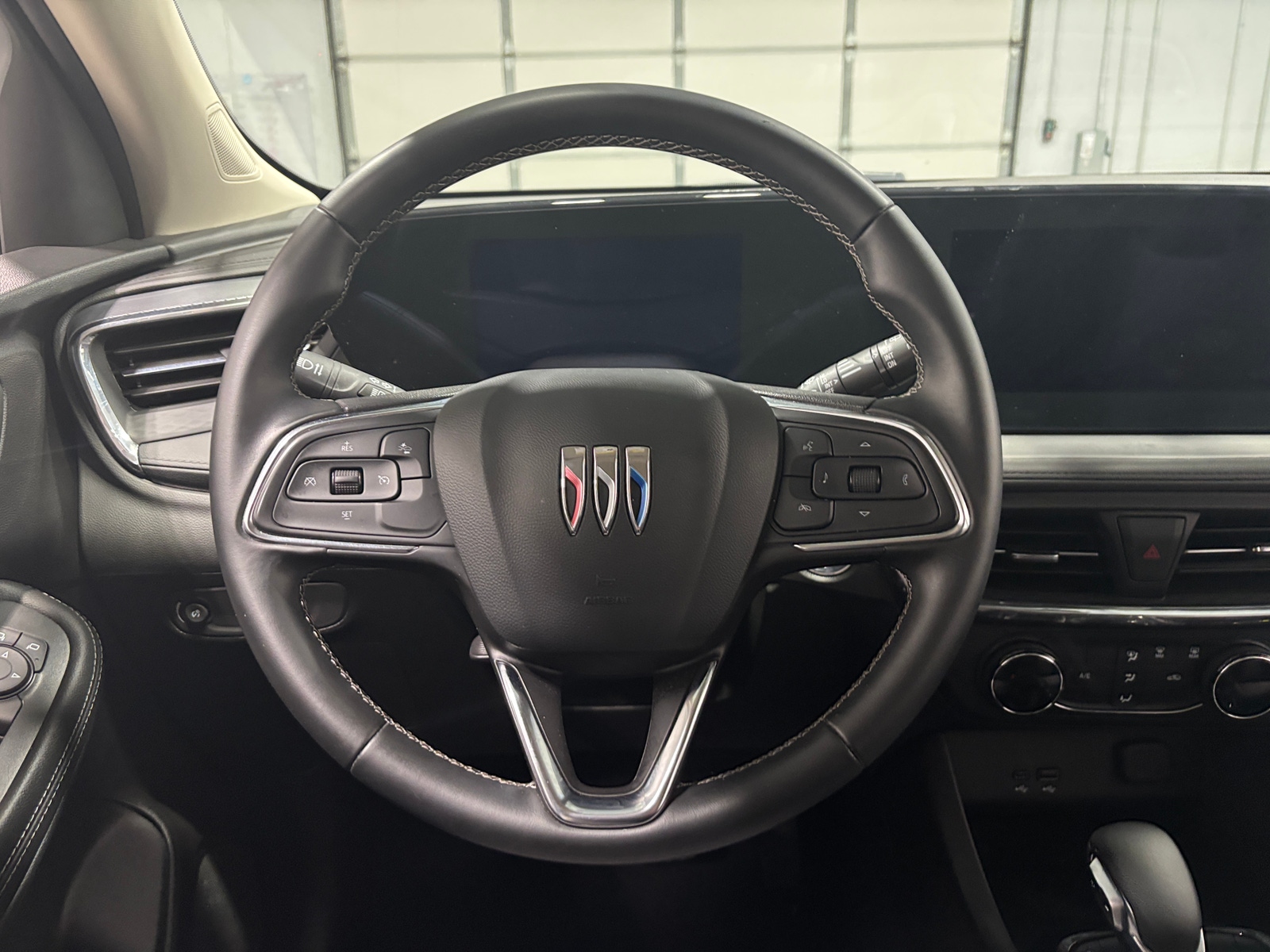 Thumbnail: 2025 Buick Encore GX - 5