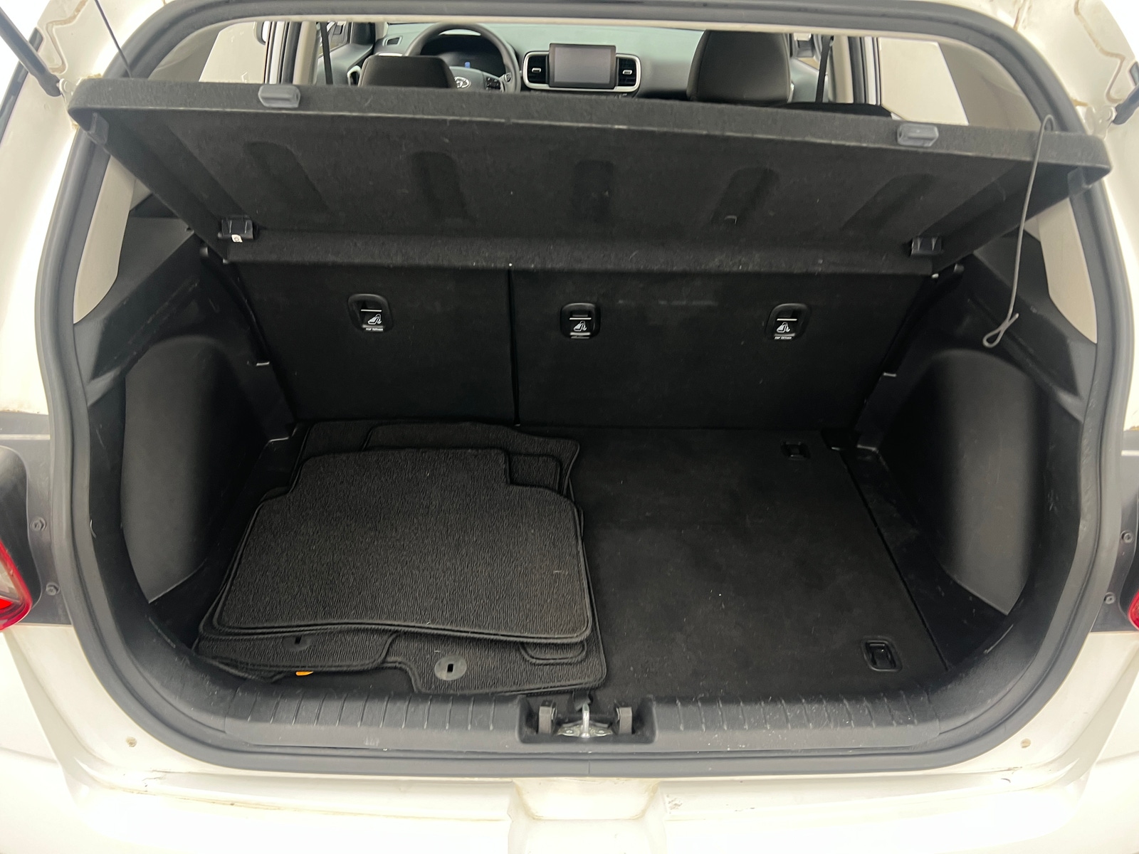 Thumbnail: 2024 Hyundai Venue - 7