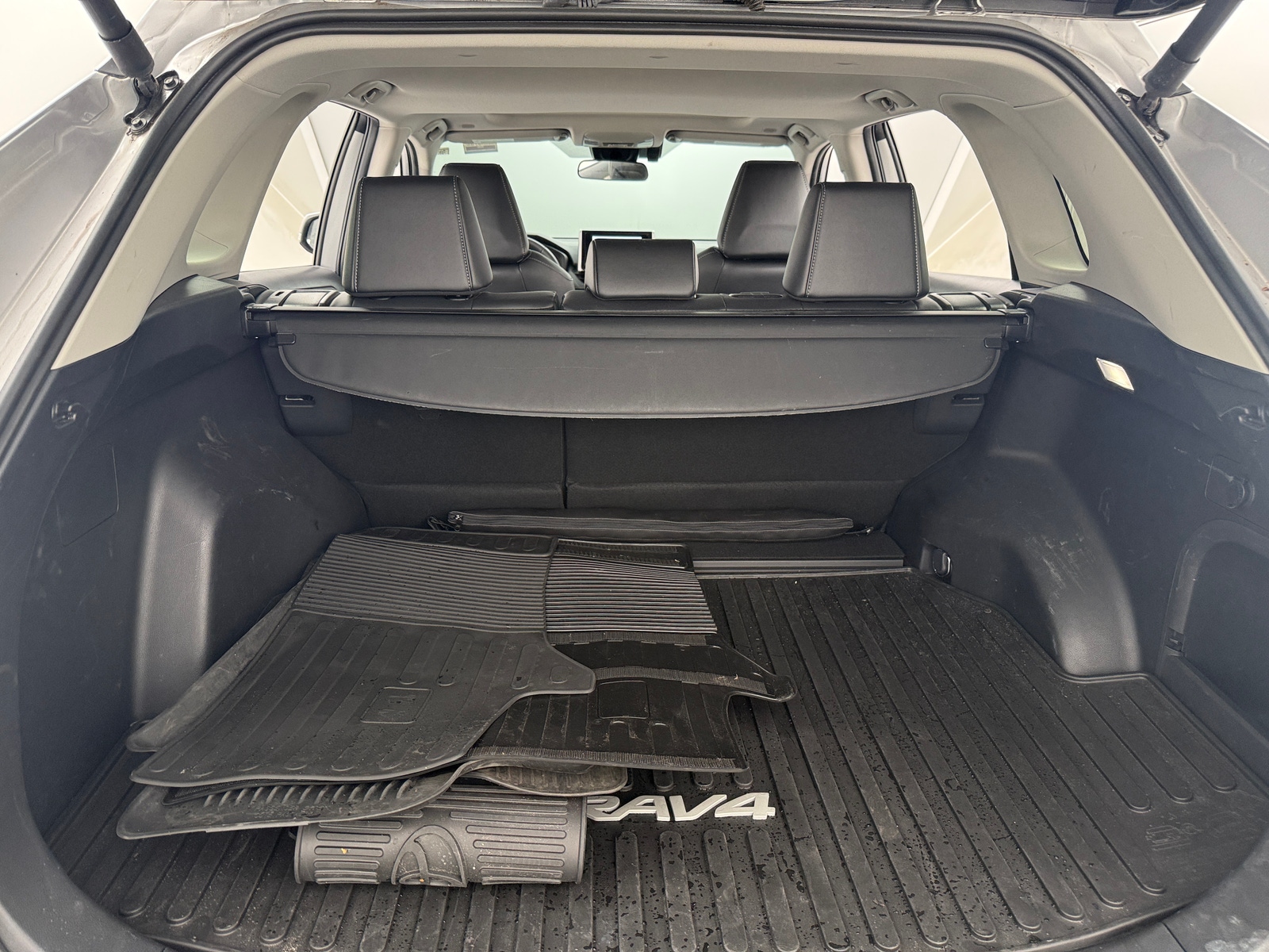 Thumbnail: 2024 Toyota RAV4 - 6