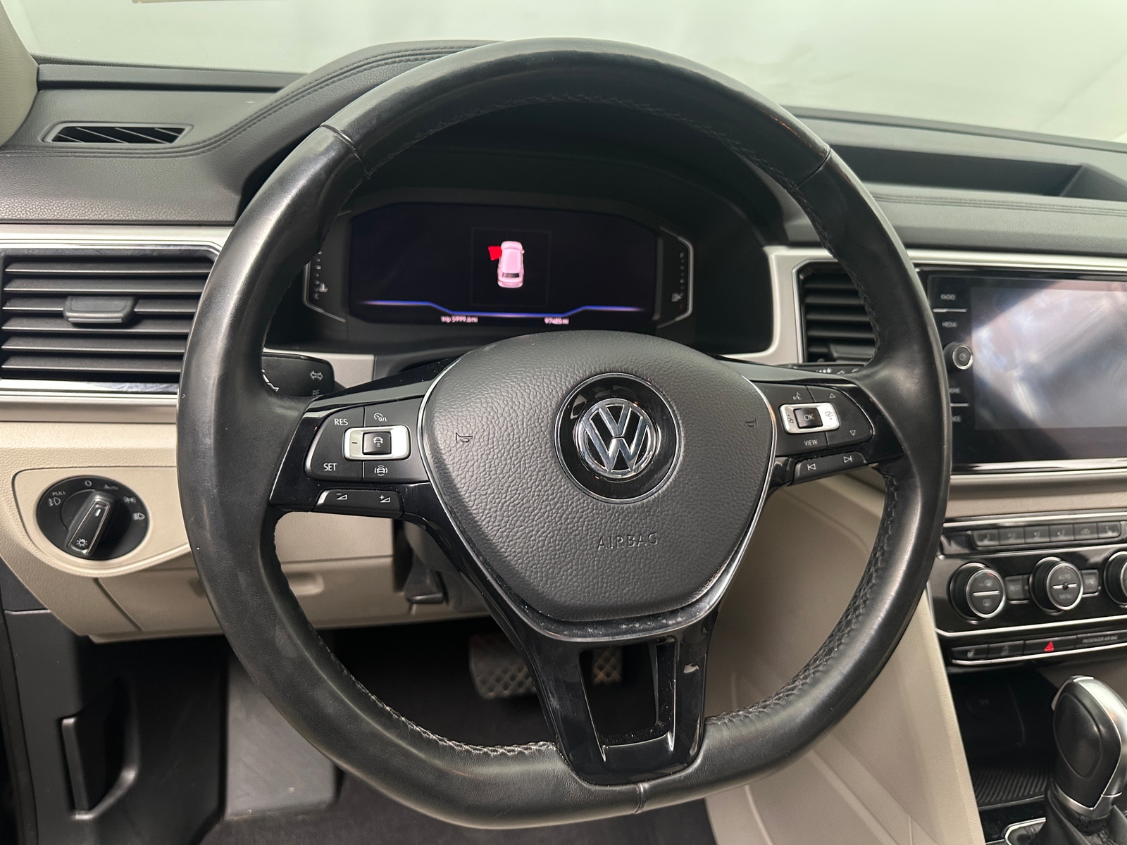 Thumbnail: 2019 Volkswagen Atlas - 4