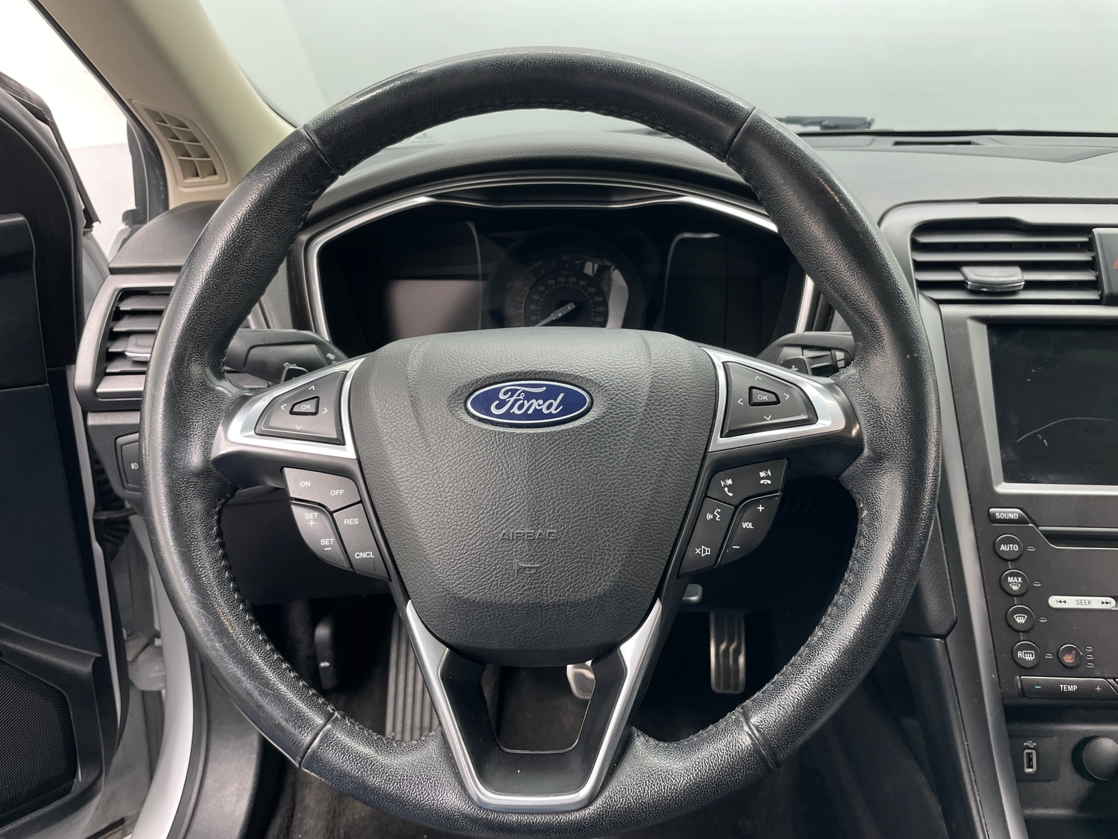 Thumbnail: 2018 Ford Fusion - 4