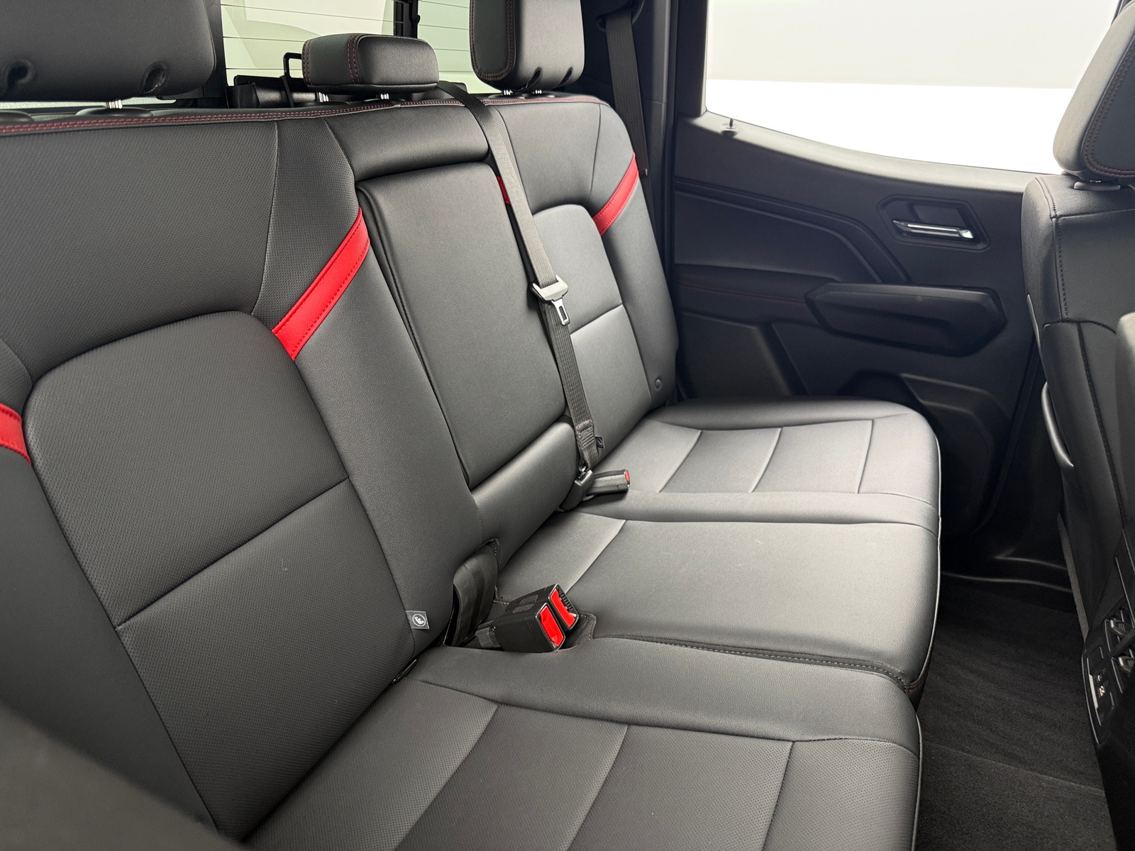 Thumbnail: 2025 Chevrolet Colorado - 6