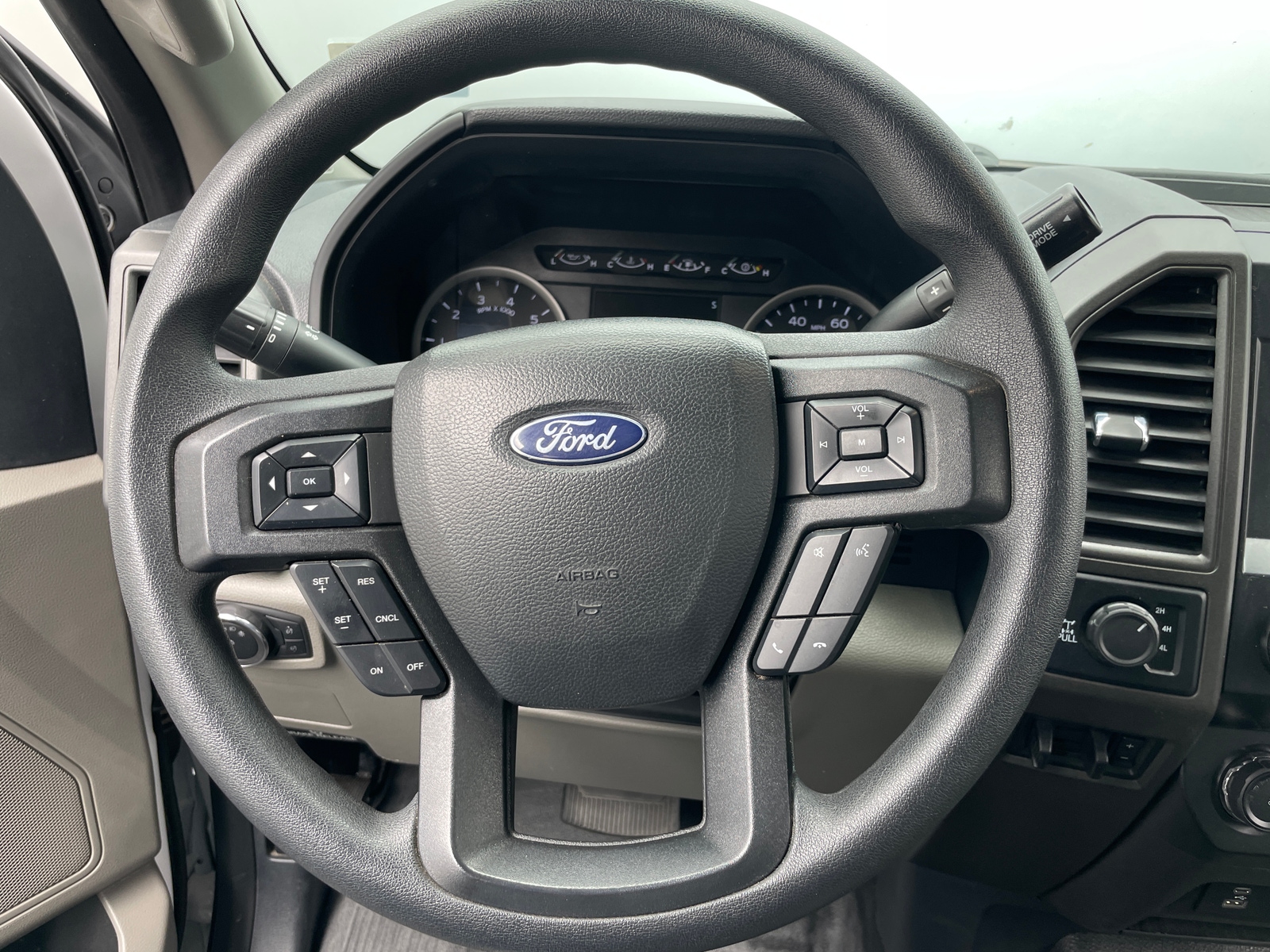 Thumbnail: 2022 Ford Econoline - 5