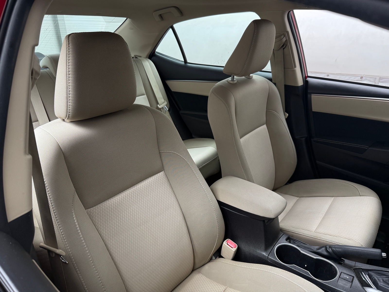 Thumbnail: 2015 Toyota Corolla - 2