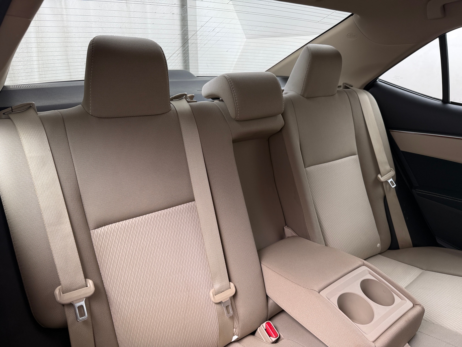 Thumbnail: 2015 Toyota Corolla - 6