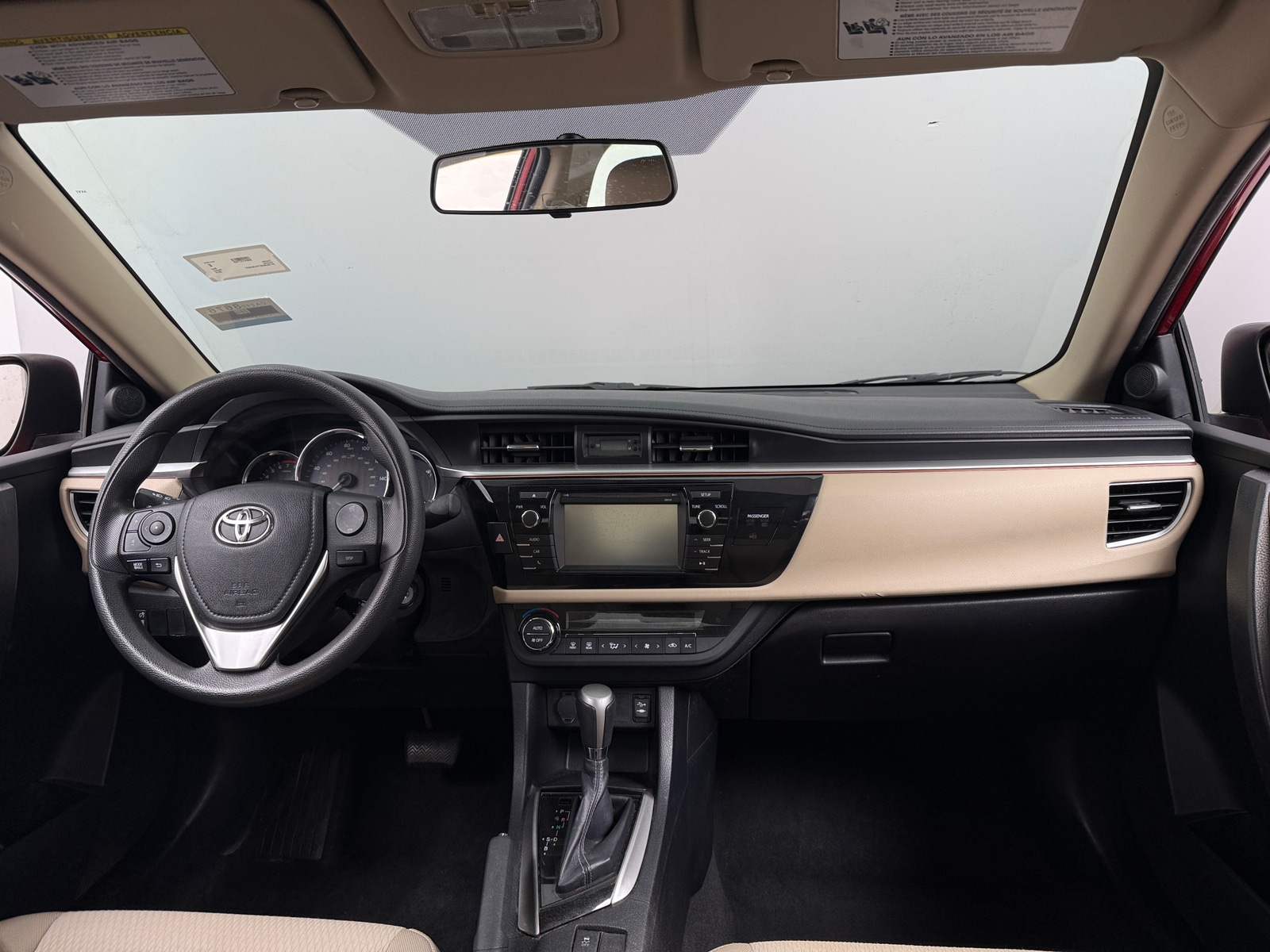 Thumbnail: 2015 Toyota Corolla - 3