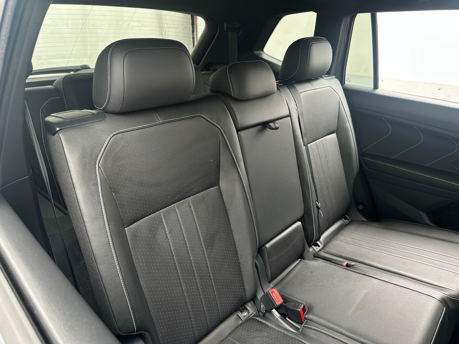 Thumbnail: 2023 Volkswagen Tiguan - 5