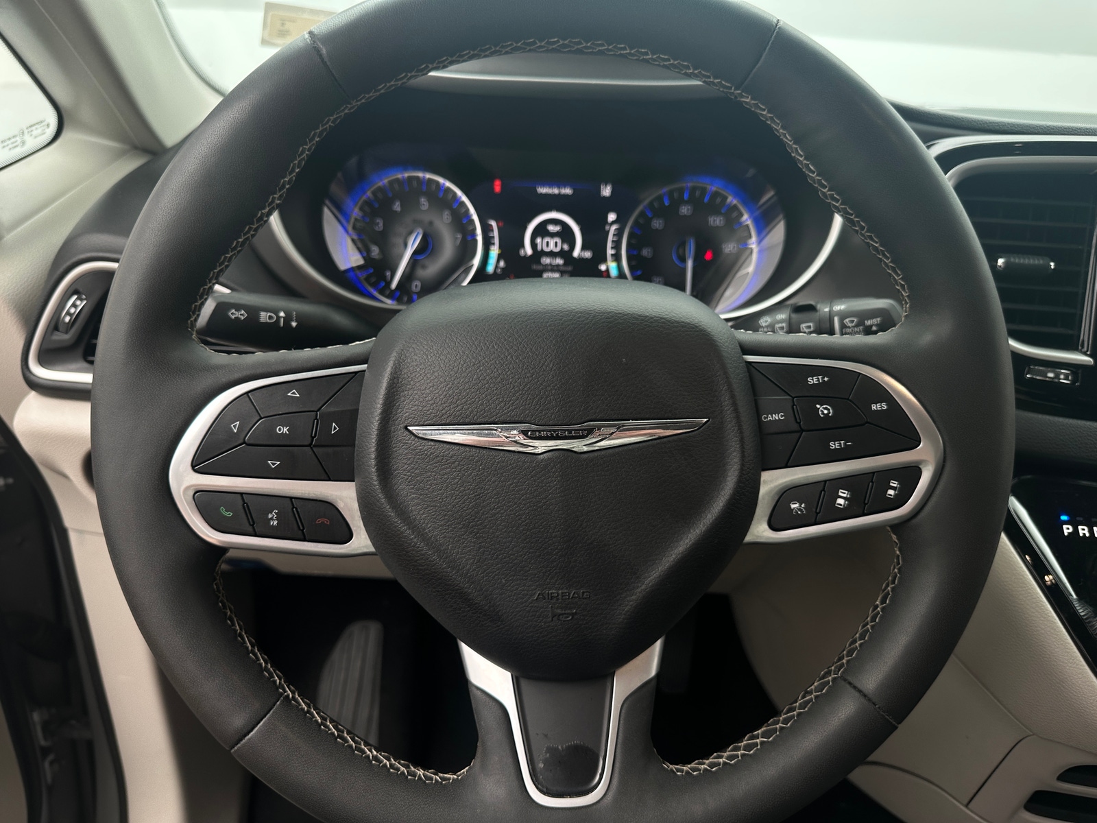 Thumbnail: 2024 Chrysler Pacifica - 4