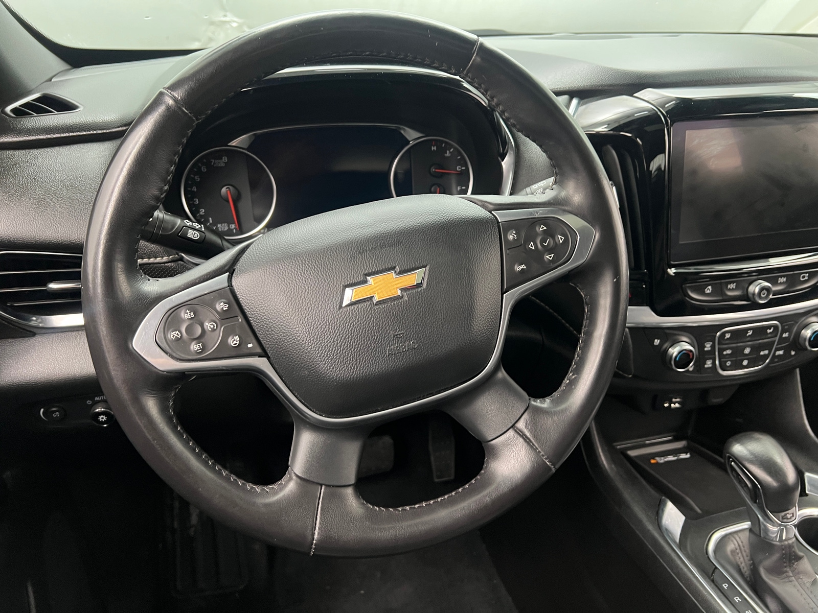 Thumbnail: 2022 Chevrolet Traverse - 4