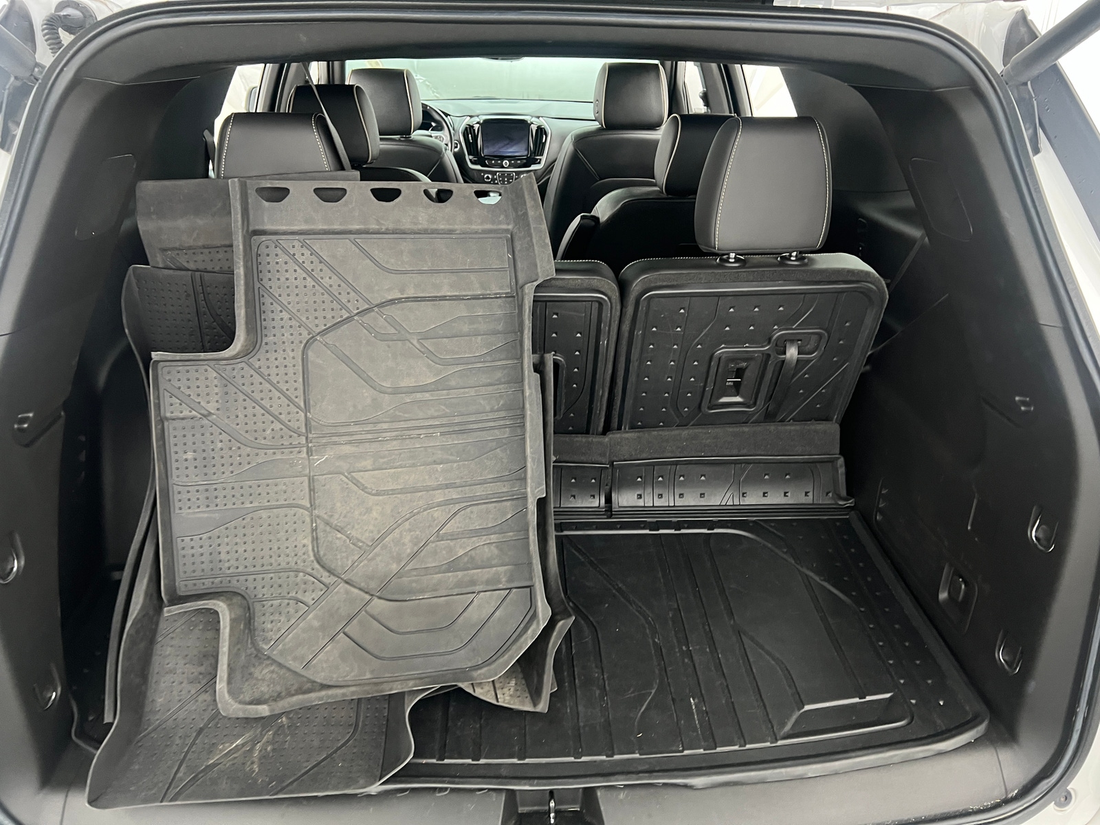 Thumbnail: 2022 Chevrolet Traverse - 6