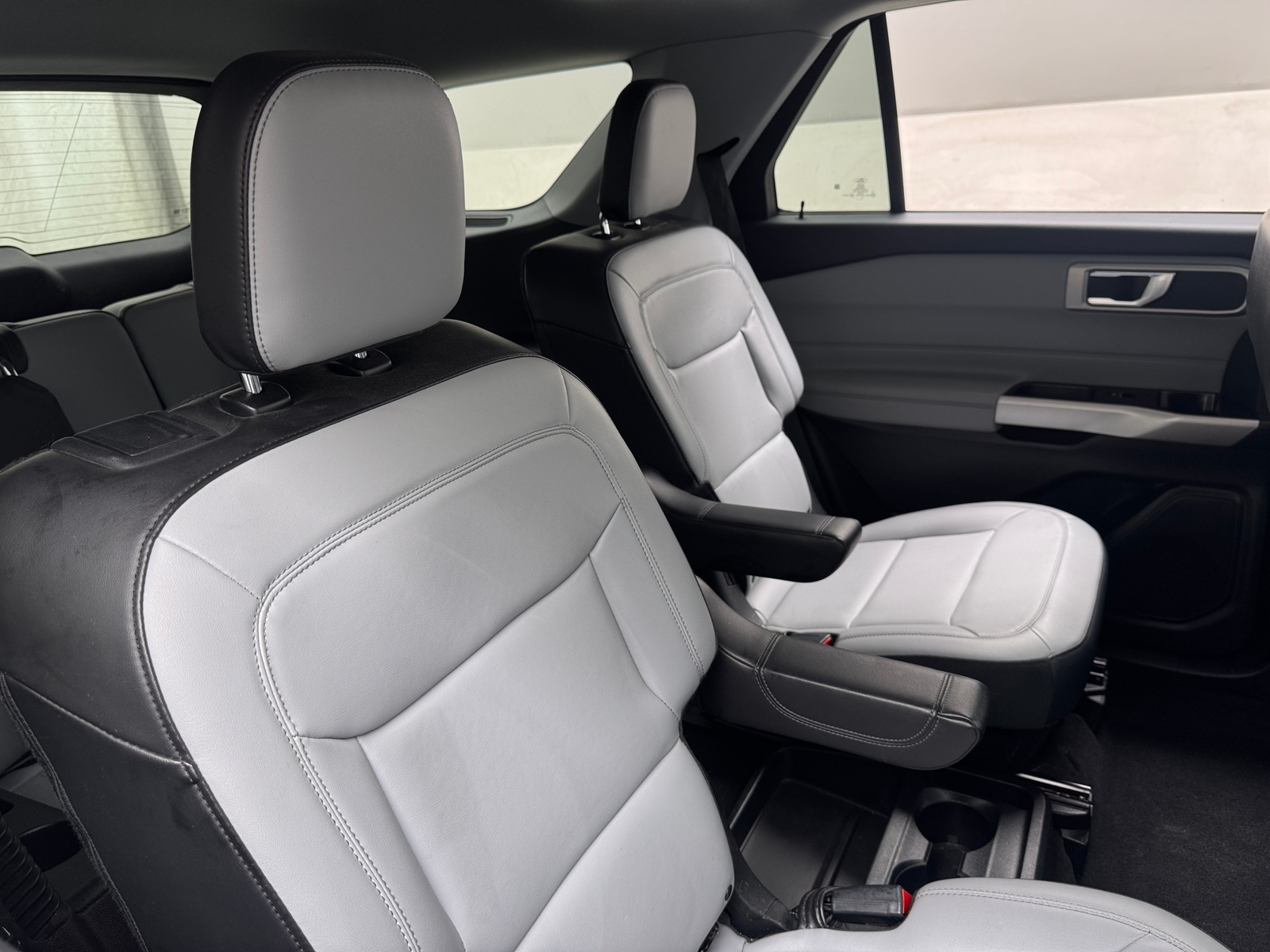 Thumbnail: 2021 Ford Explorer - 5