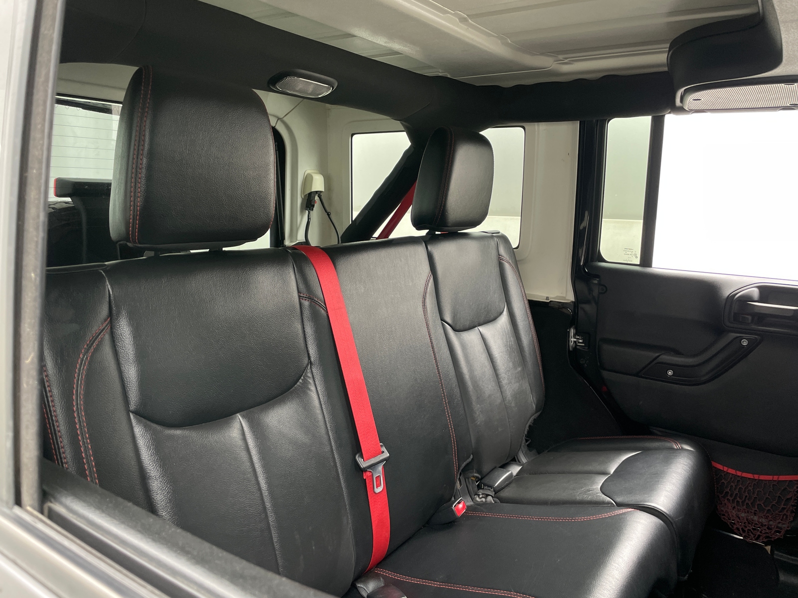 Thumbnail: 2017 Jeep Wrangler - 5