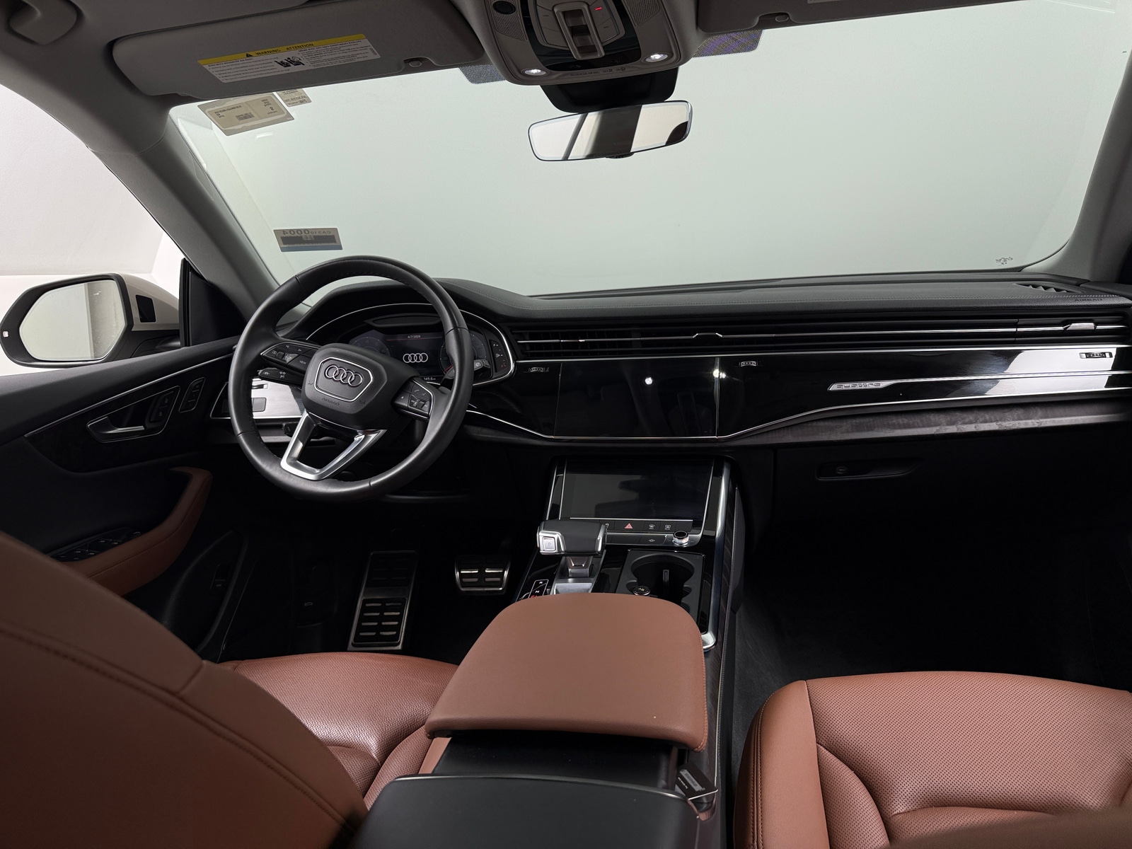 Thumbnail: 2023 Audi Q8 - 2