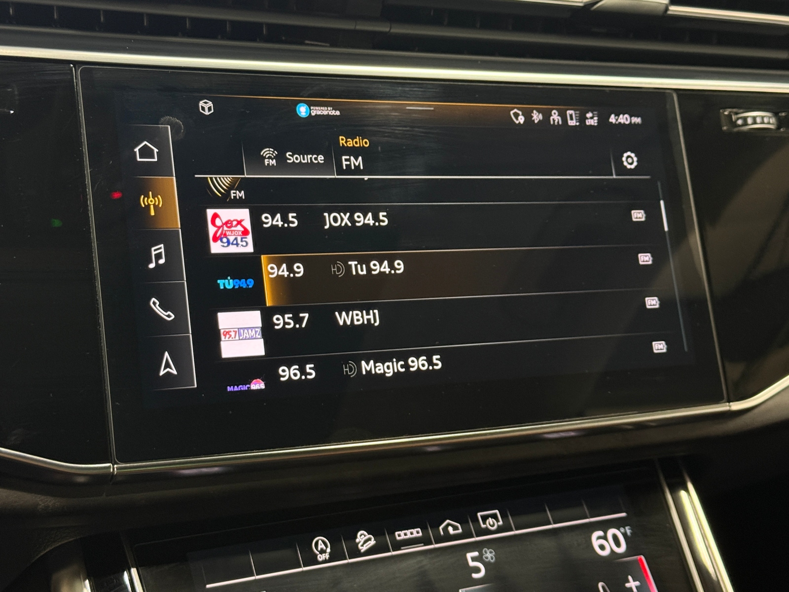 Thumbnail: 2023 Audi Q8 - 3