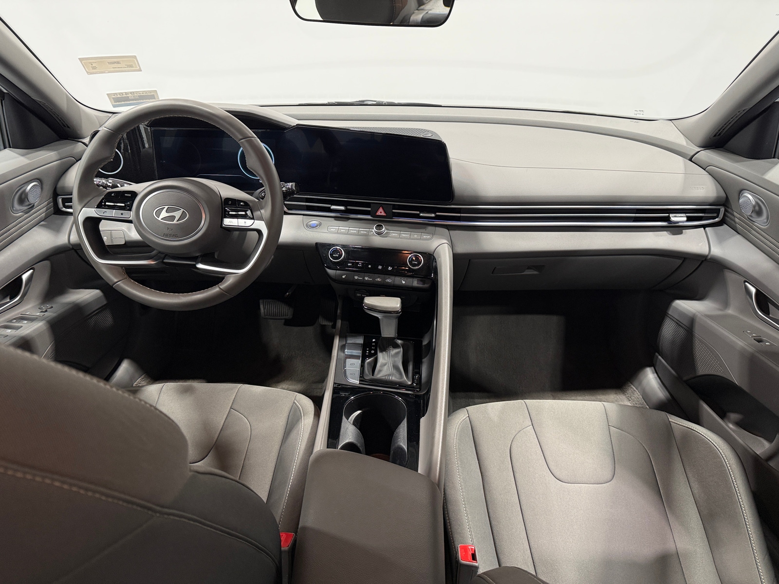 Thumbnail: 2025 Hyundai Elantra - 3