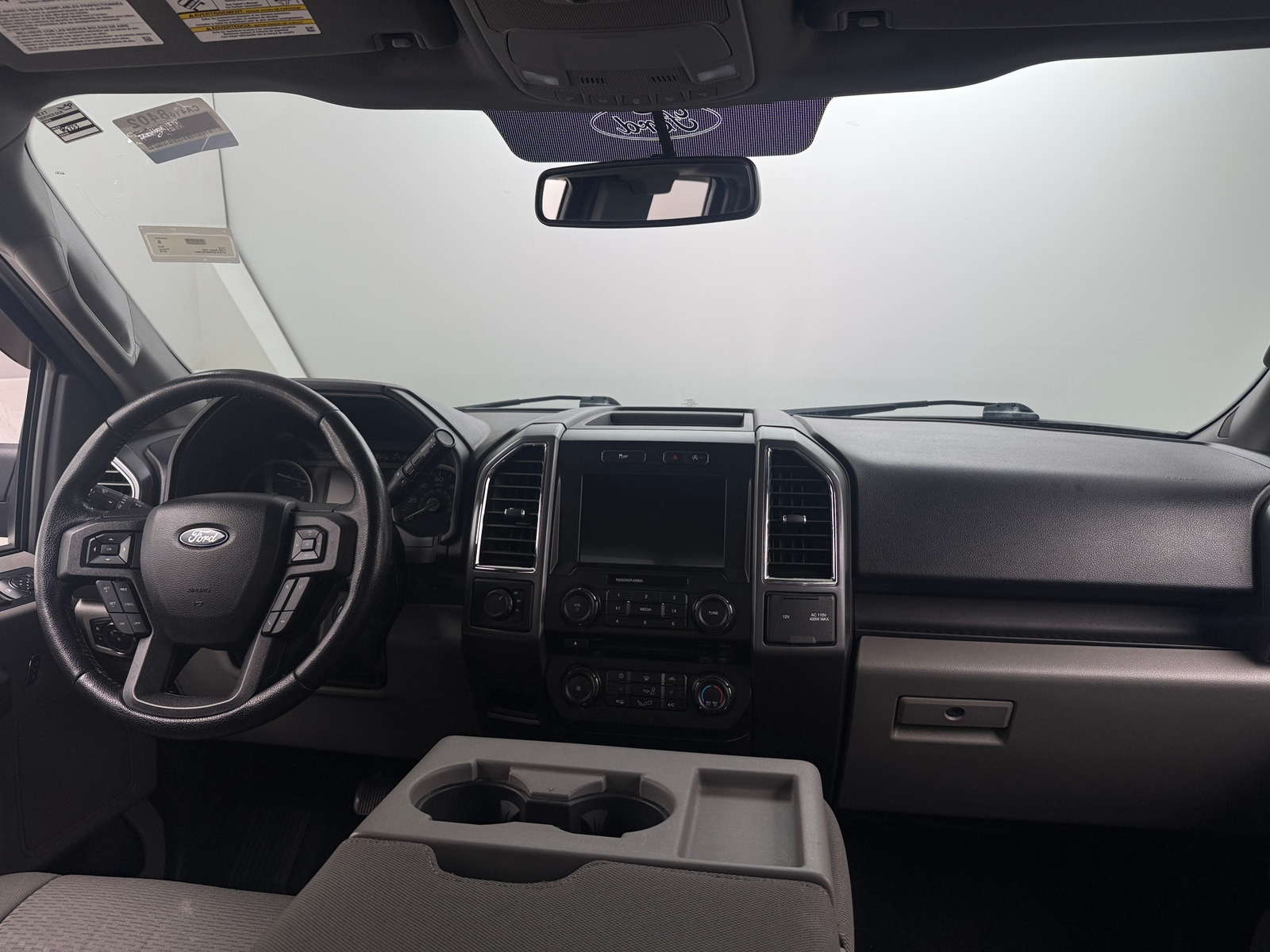 Thumbnail: 2016 Ford Econoline - 3