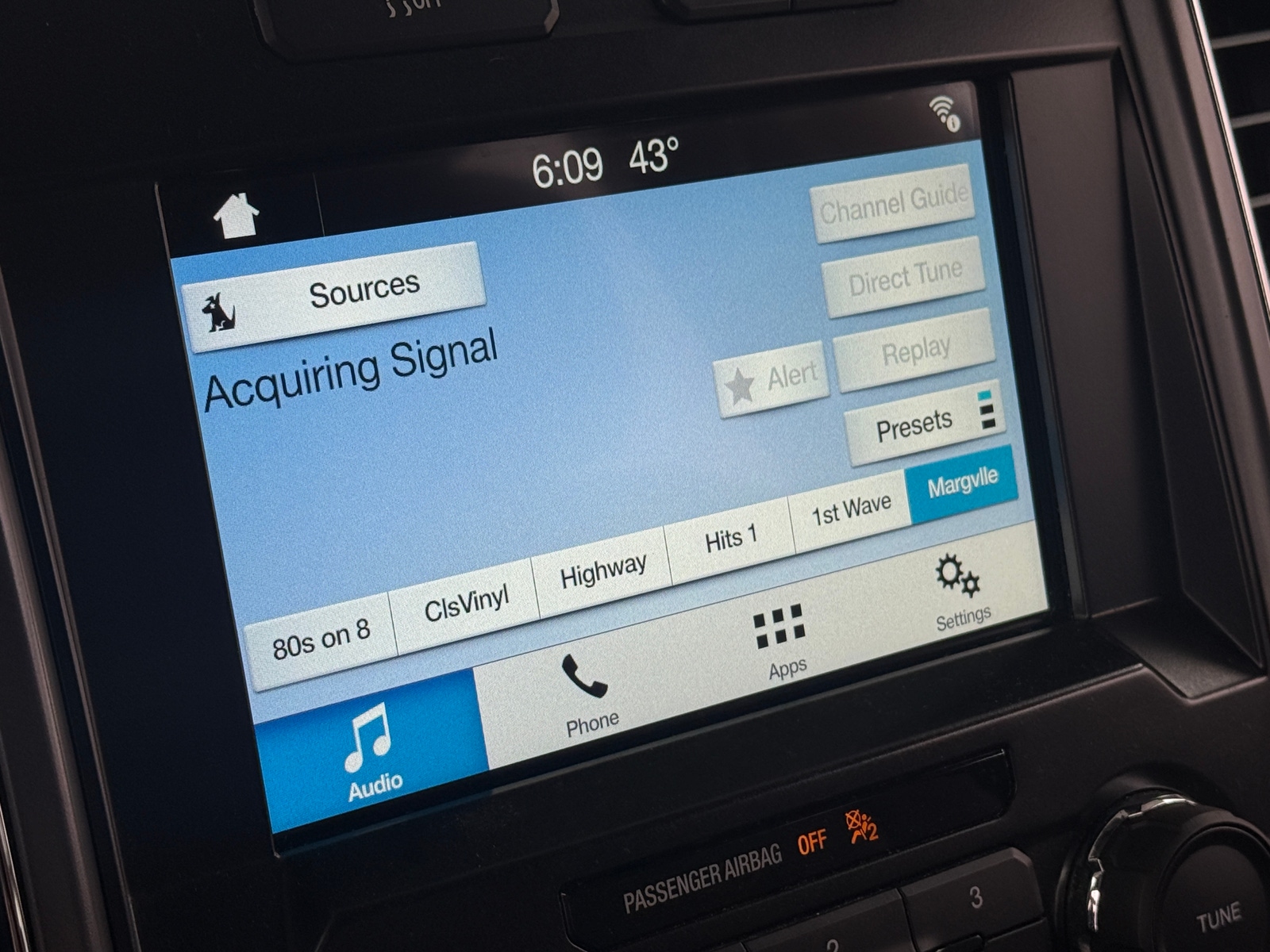 Thumbnail: 2016 Ford Econoline - 4