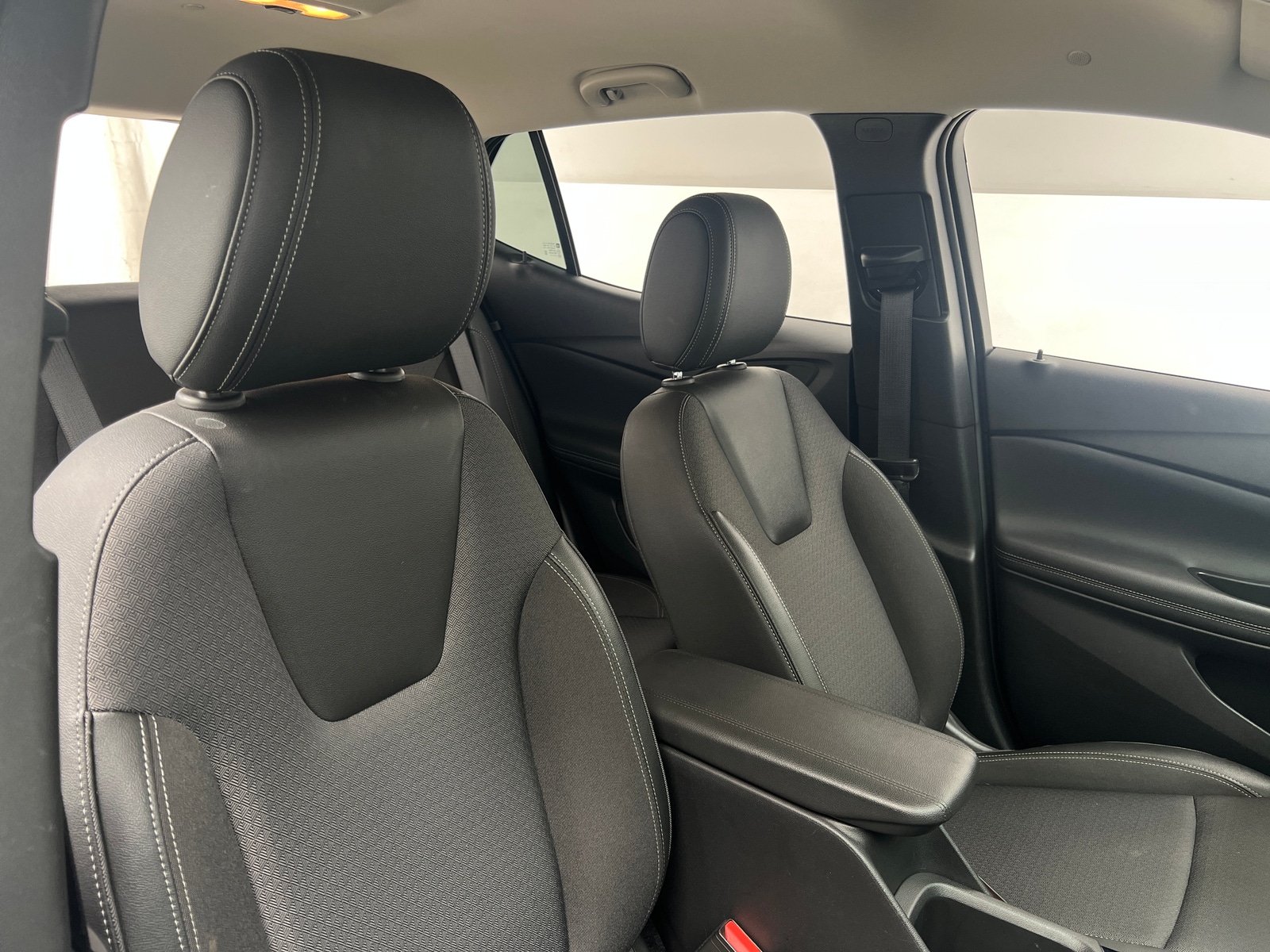 Thumbnail: 2025 Buick Encore GX - 2