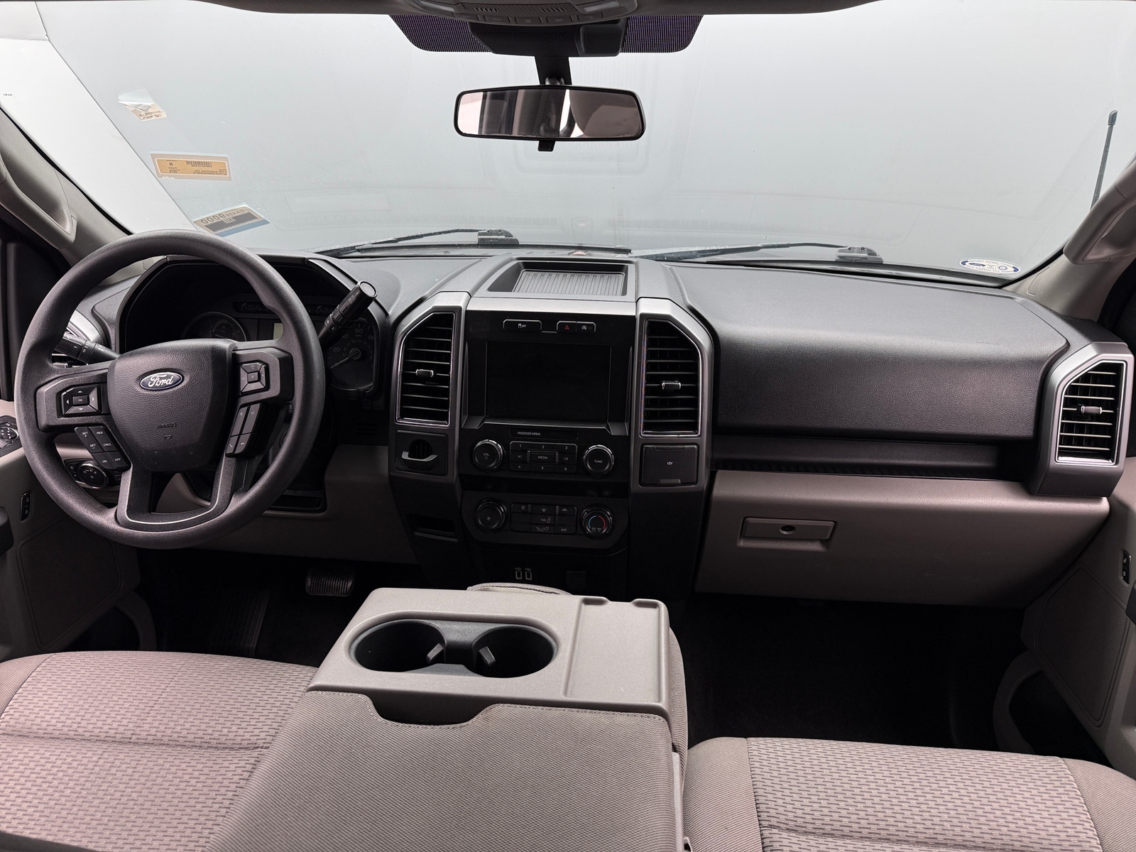 Thumbnail: 2019 Ford Econoline - 3